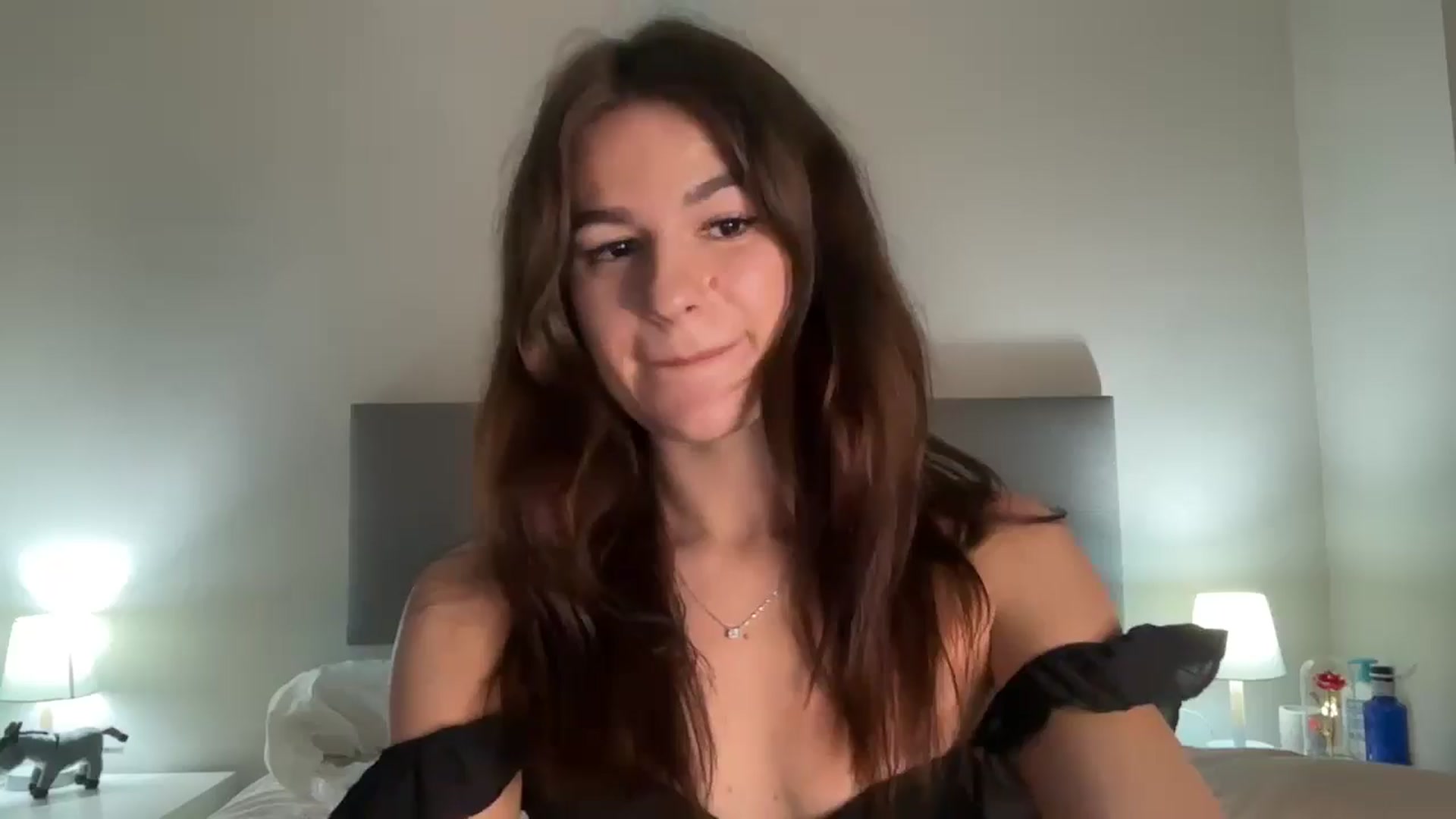 Gallery image thumbnail from Mary1One's myfreecams stream on, 01/20/2026, 22:16 image 1 of 20
