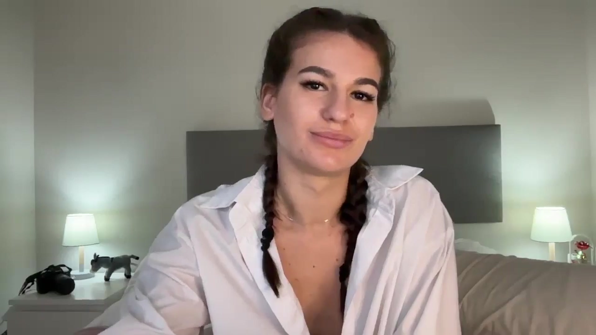 Gallery image thumbnail from Mary1One's myfreecams stream on, 01/31/2026, 18:10 image 15 of 20