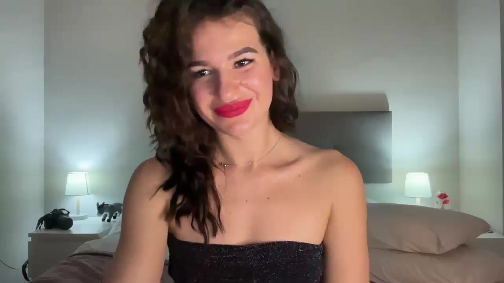 Gallery image thumbnail from Mary1One's myfreecams stream on, 02/07/2026, 16:37 image 2 of 20