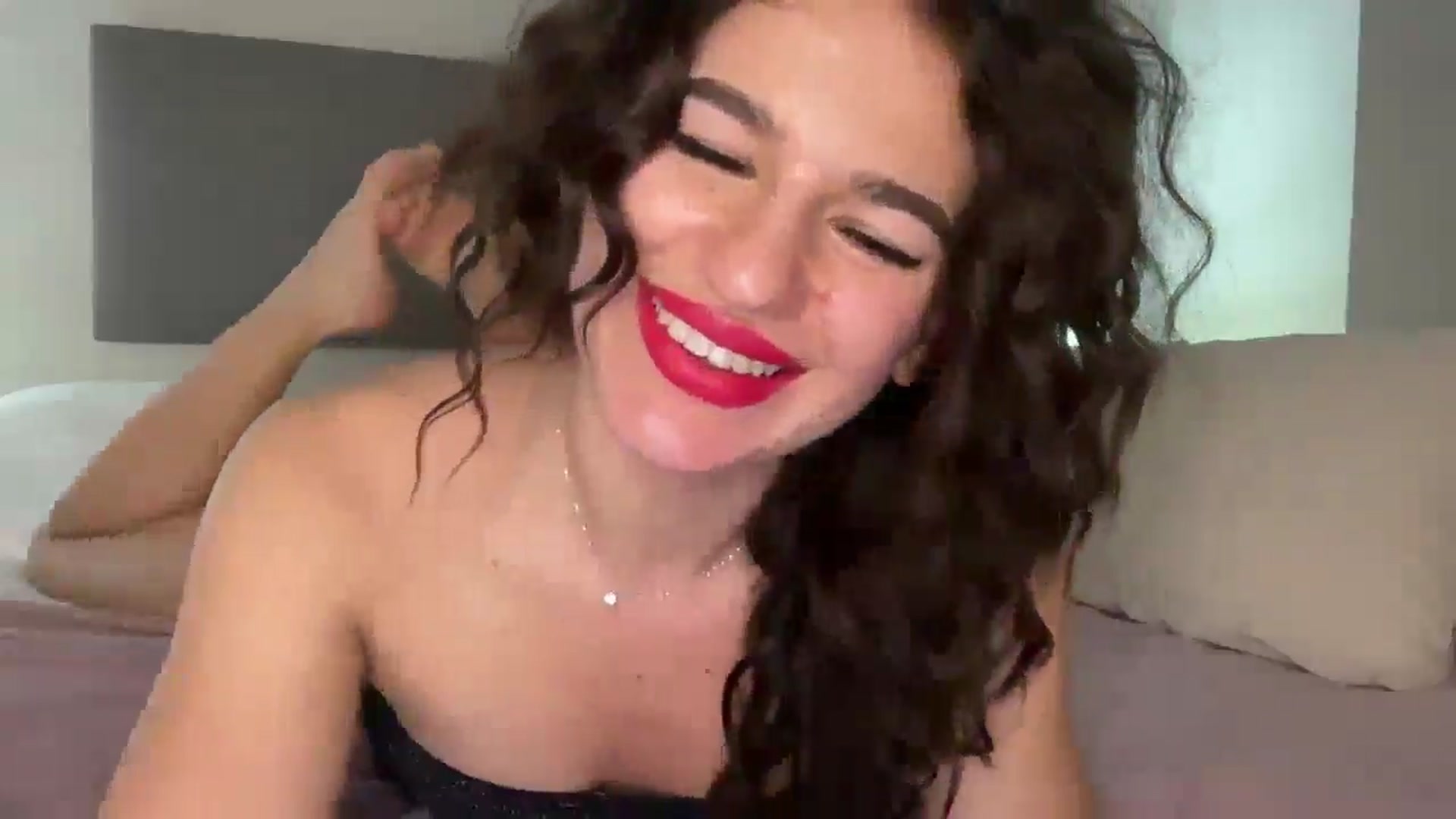 Gallery image thumbnail from Mary1One's myfreecams stream on, 02/07/2026, 18:13 image 8 of 20