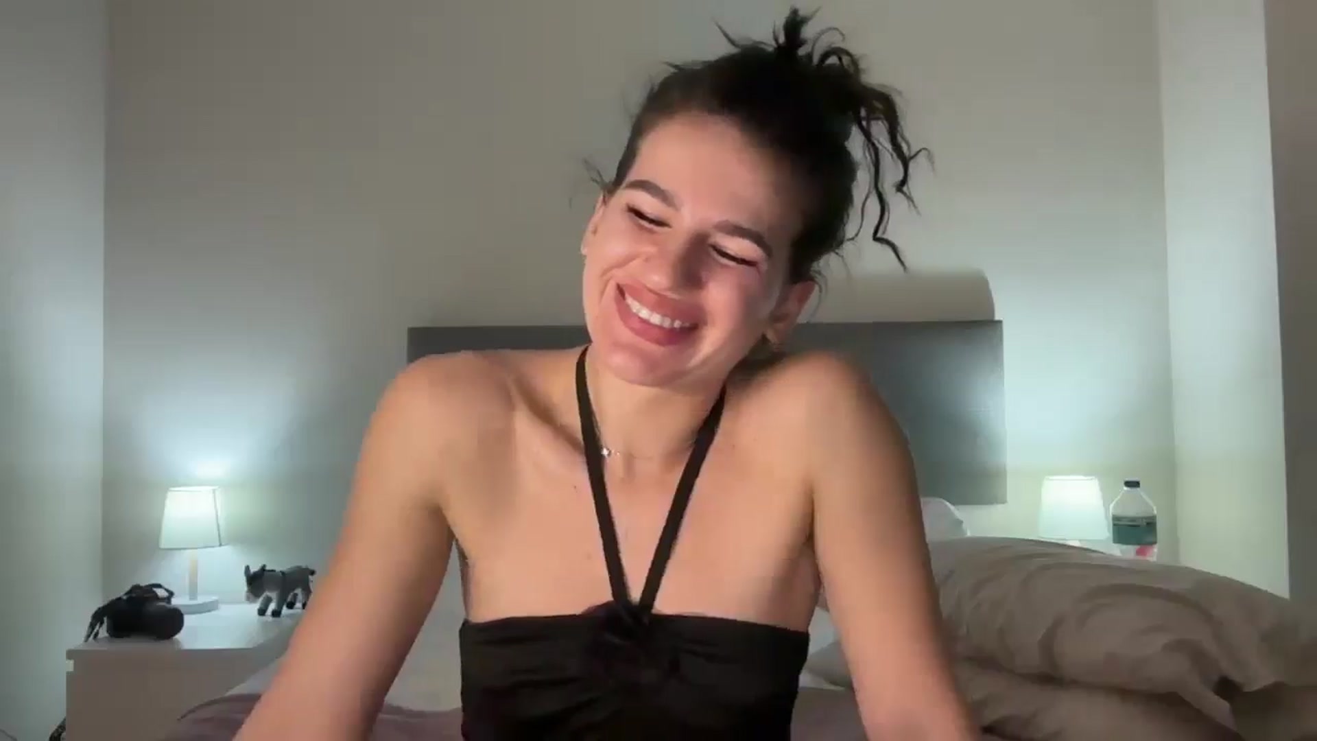 Gallery image thumbnail from Mary1One's myfreecams stream on, 02/08/2026, 21:11 image 18 of 20