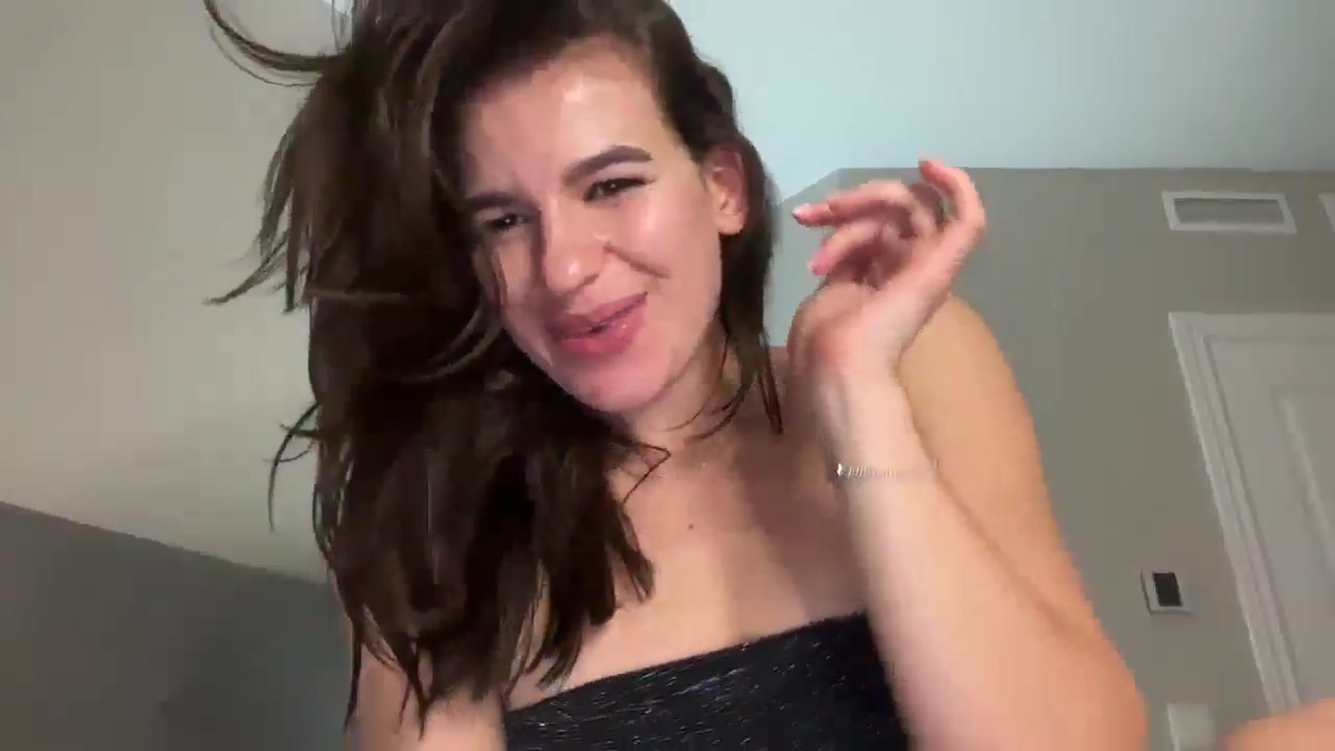 Gallery image thumbnail from Mary1One's myfreecams stream on, 02/15/2026, 22:24 image 12 of 20