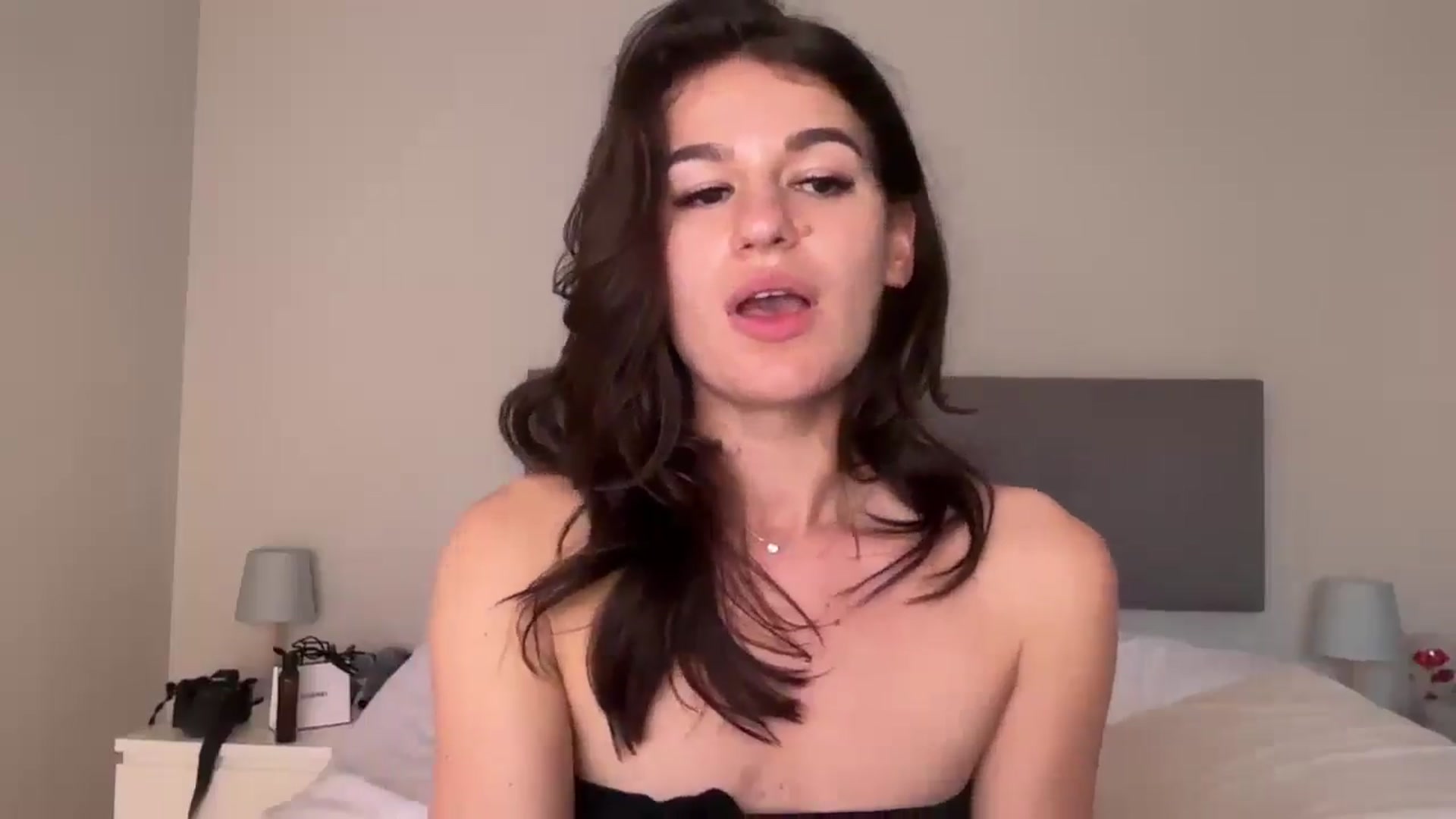 Gallery image thumbnail from Mary1One's myfreecams stream on, 02/22/2026, 16:56 image 16 of 20