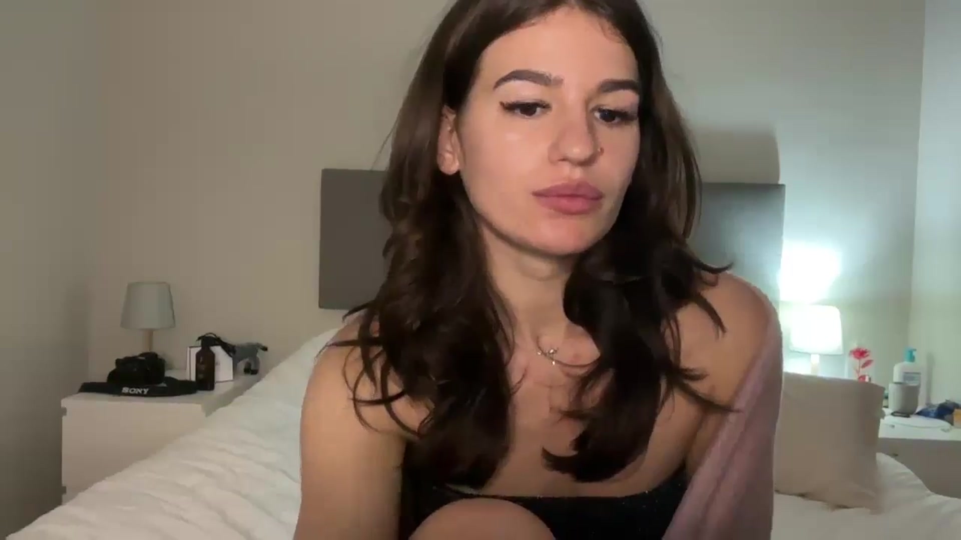 Gallery image thumbnail from Mary1One's myfreecams stream on, 03/01/2026, 20:06 image 4 of 20