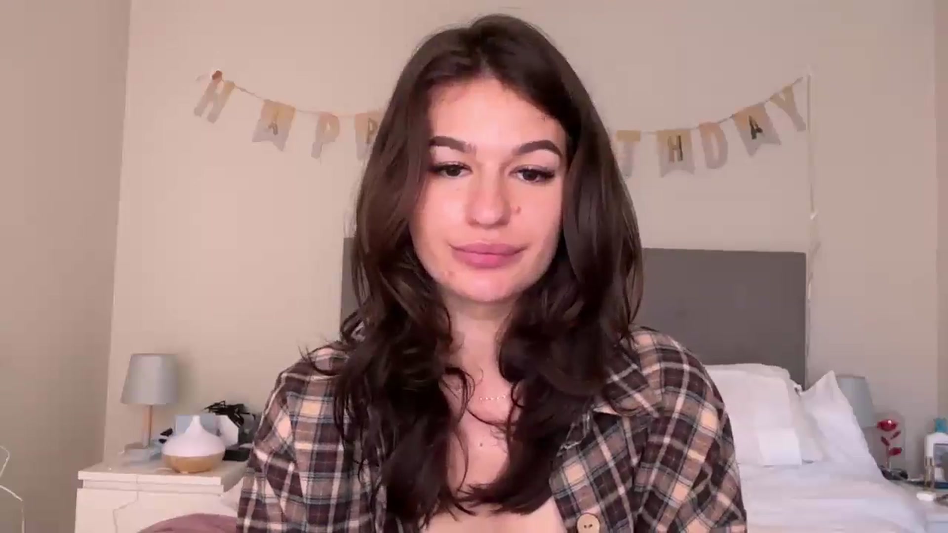 Gallery image thumbnail from Mary1One's myfreecams stream on, 03/14/2026, 15:22 image 9 of 20