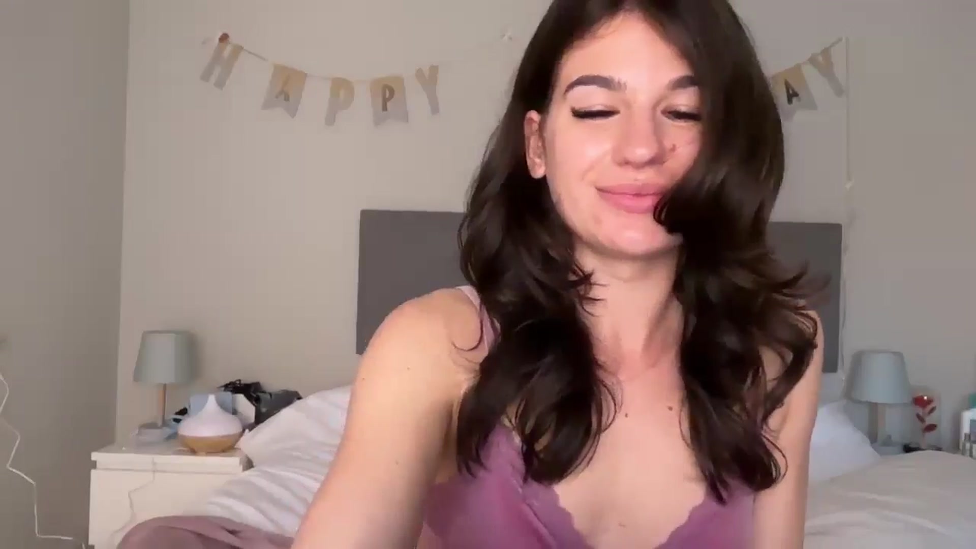 Gallery image thumbnail from Mary1One's myfreecams stream on, 03/15/2026, 17:43 image 5 of 20