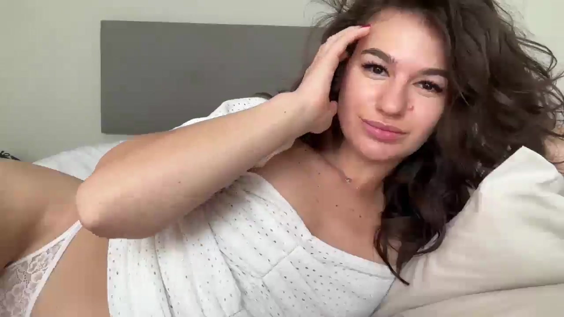 Gallery image thumbnail from Mary1One's myfreecams stream on, 03/22/2026, 13:08 image 10 of 20