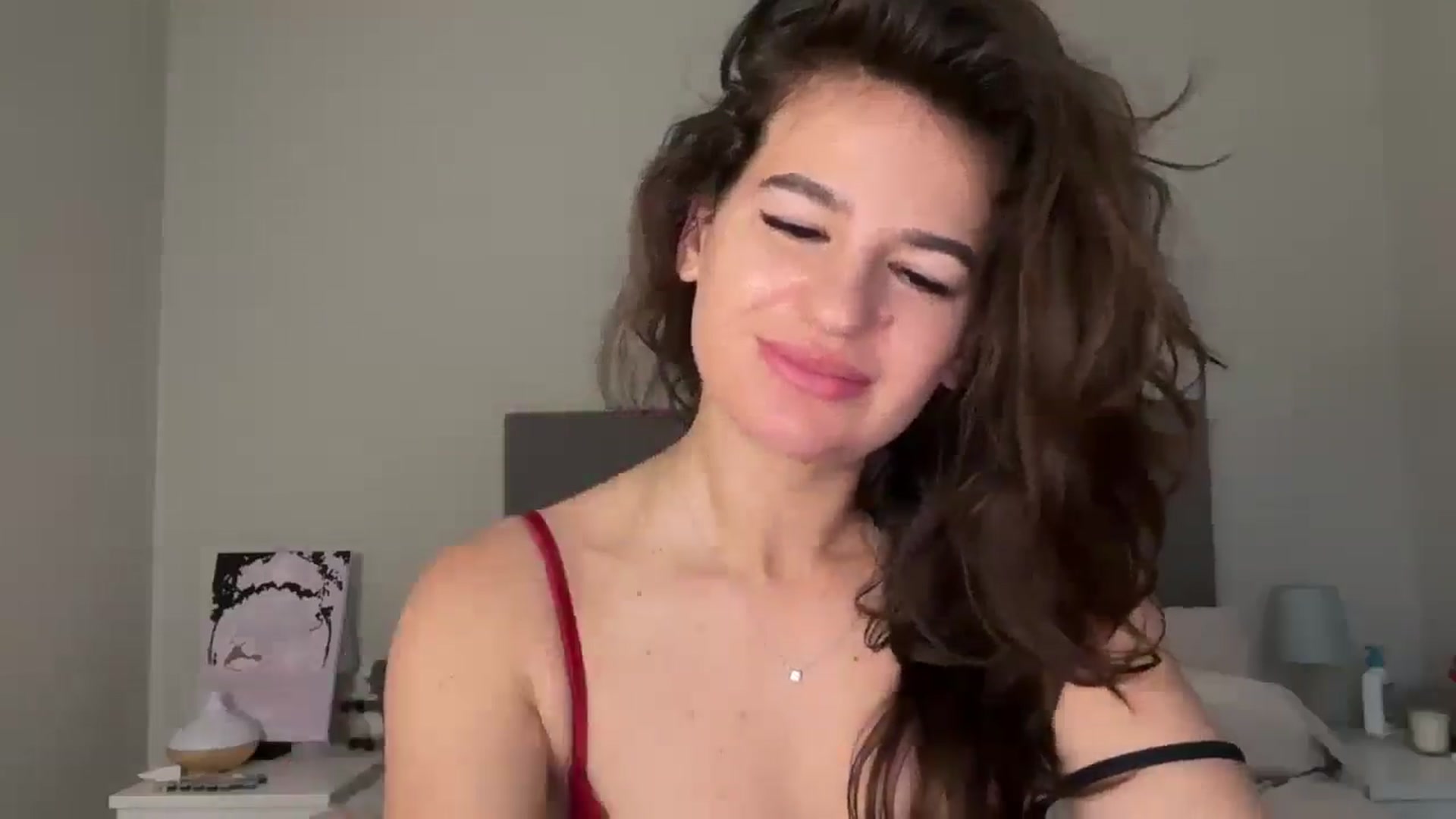 Gallery image thumbnail from Mary1One's myfreecams stream on, 04/24/2026, 07:12 image 13 of 20