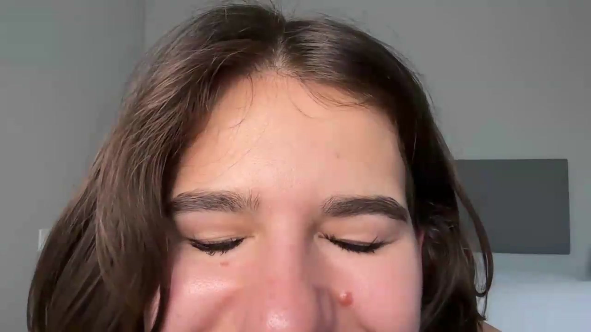 Gallery image thumbnail from Mary1One's myfreecams stream on, 05/18/2026, 19:02 image 17 of 20