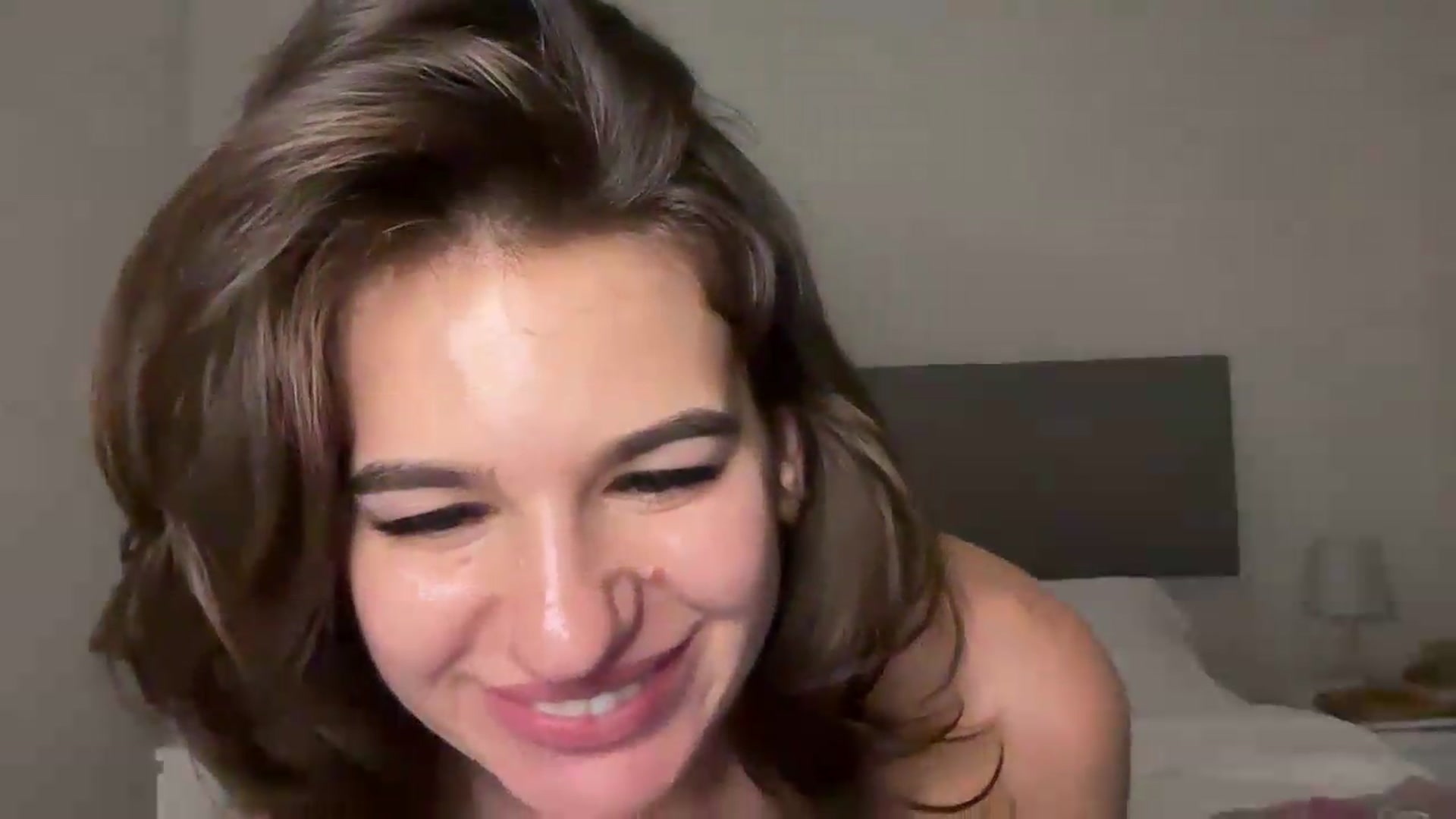 Gallery image thumbnail from Mary1One's myfreecams stream on, 05/28/2026, 21:47 image 16 of 20