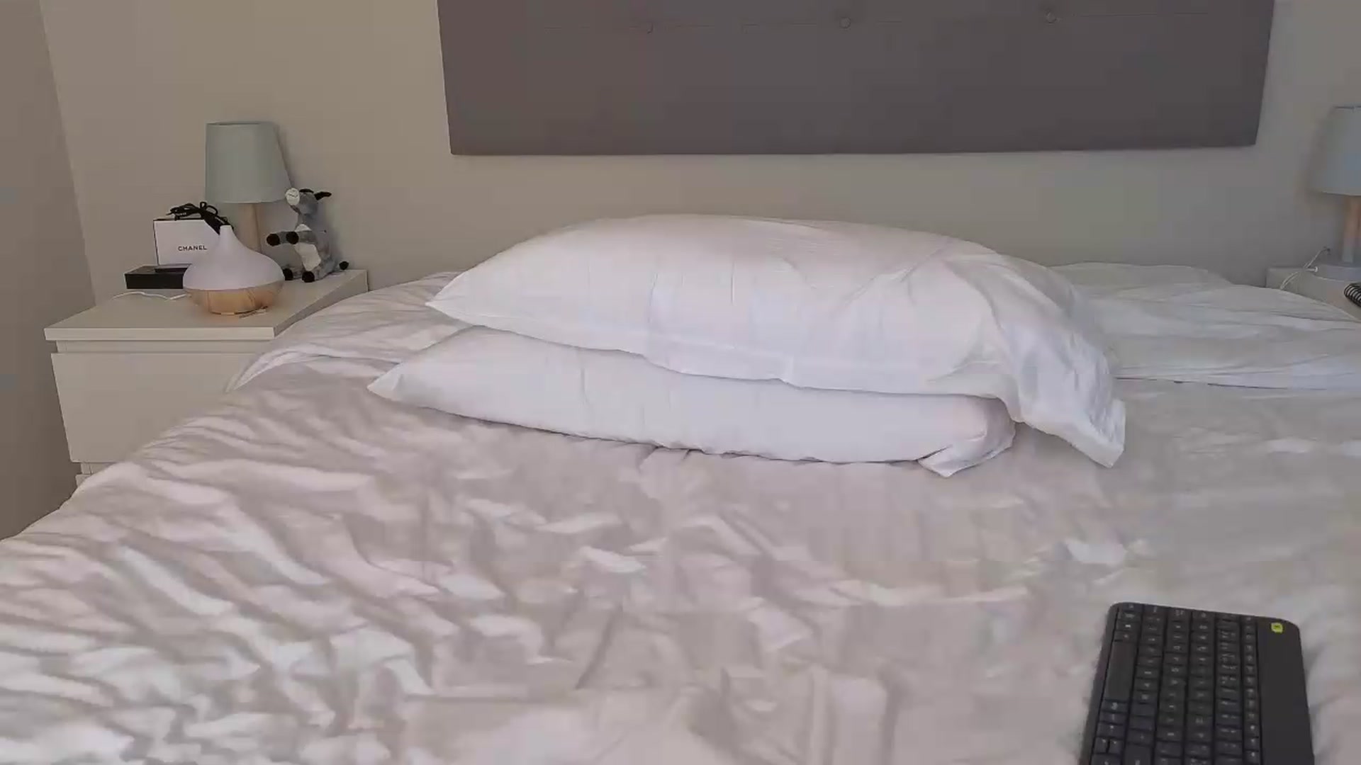 Gallery image thumbnail from Mary1One's myfreecams stream on, 06/08/2026, 13:53 image 12 of 20