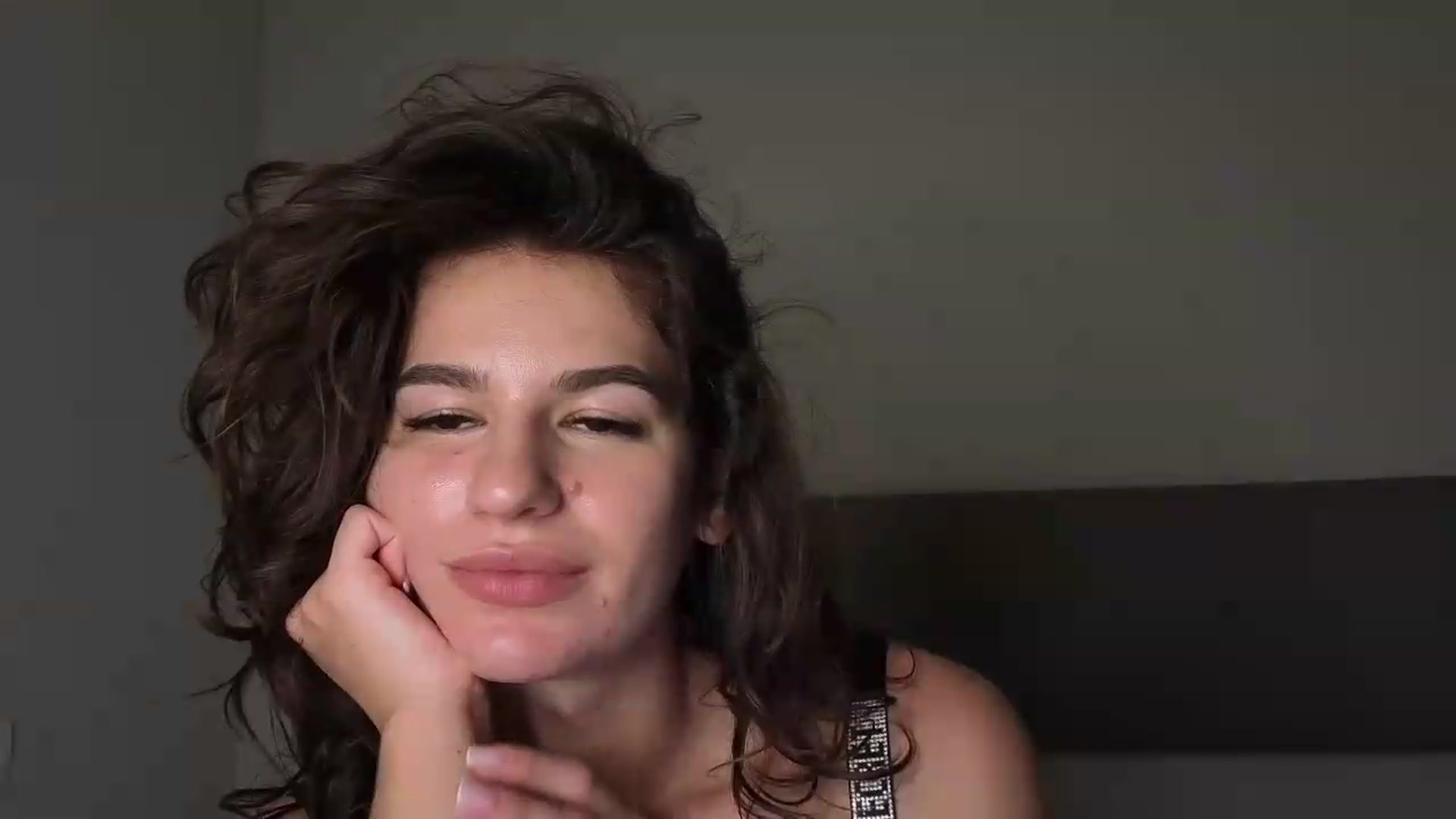 Gallery image thumbnail from Mary1One's myfreecams stream on, 06/08/2026, 20:01 image 10 of 20