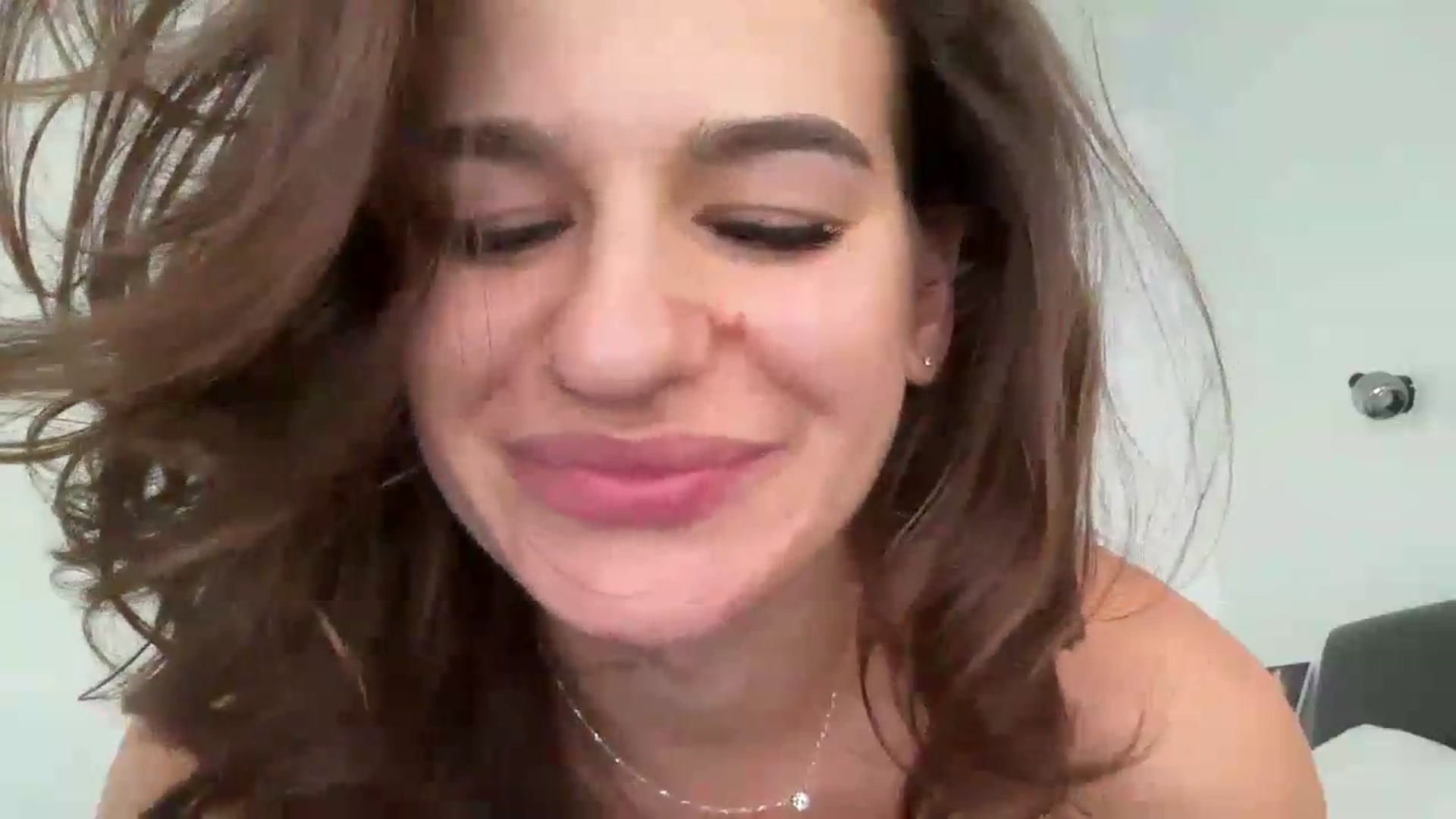 Gallery image thumbnail from Mary1One's myfreecams stream on, 08/01/2026, 17:29 image 18 of 20