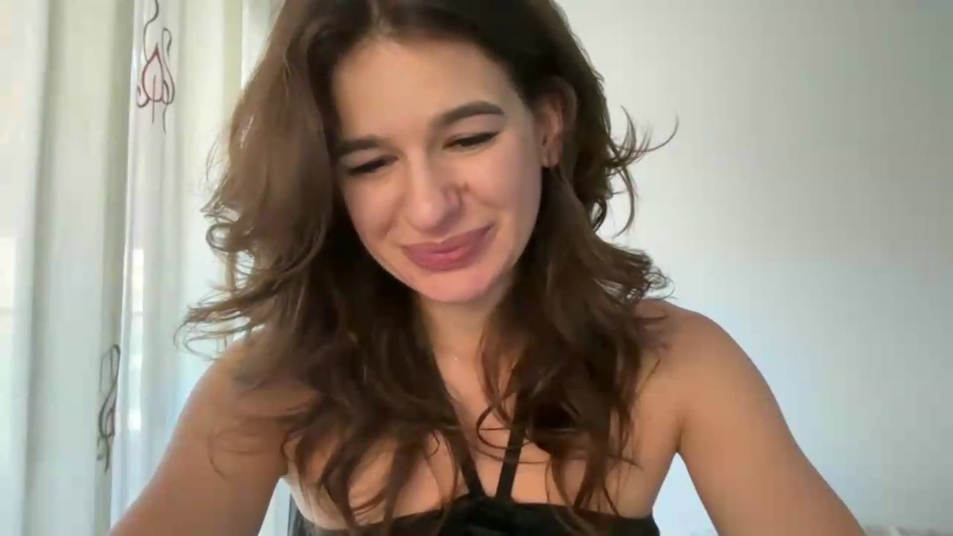 Gallery image thumbnail from Mary1One's myfreecams stream on, 08/03/2026, 15:53 image 3 of 20