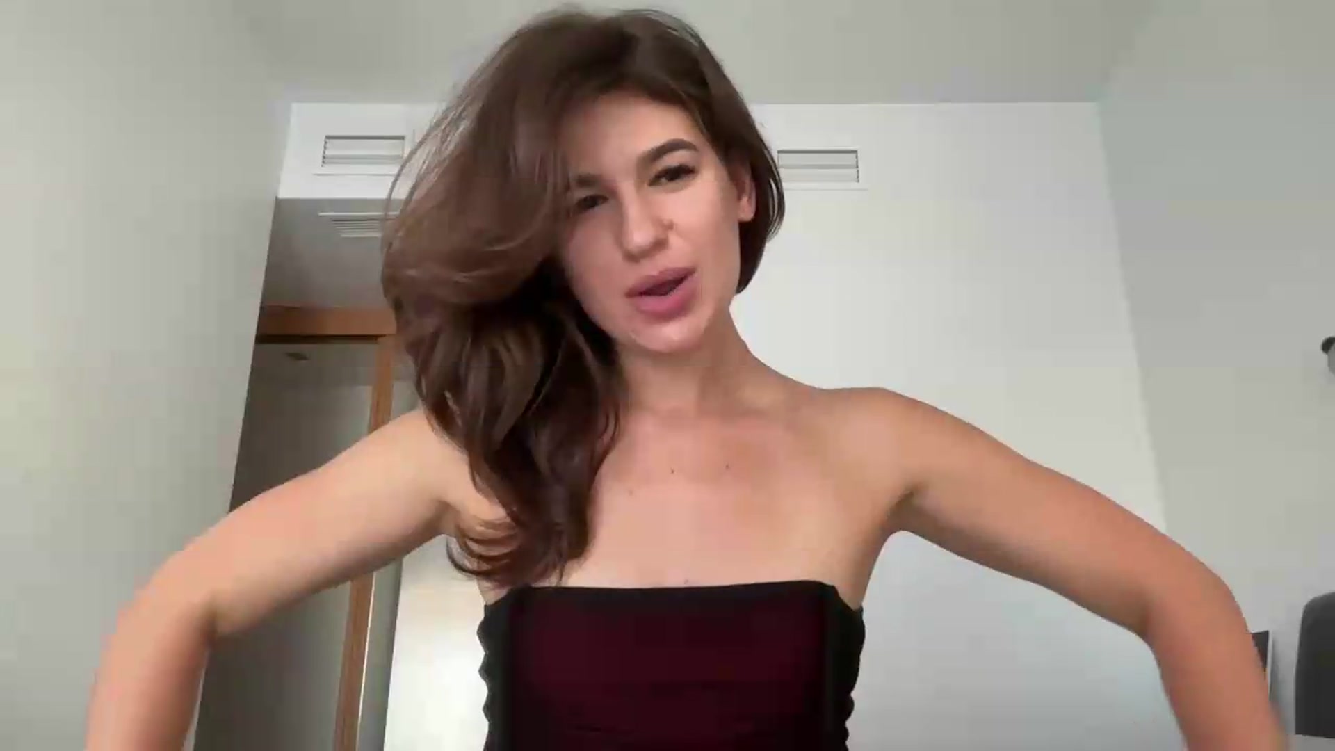 Gallery image thumbnail from Mary1One's myfreecams stream on, 08/07/2026, 17:50 image 20 of 20