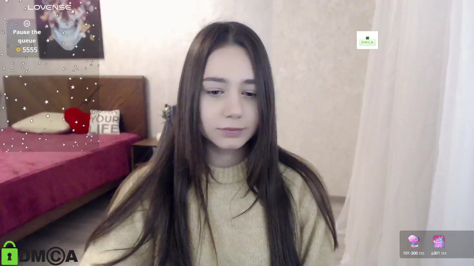 Gallery image thumbnail from MaryAmino's myfreecams stream on, 12/08/2024, 16:17 image 2 of 20