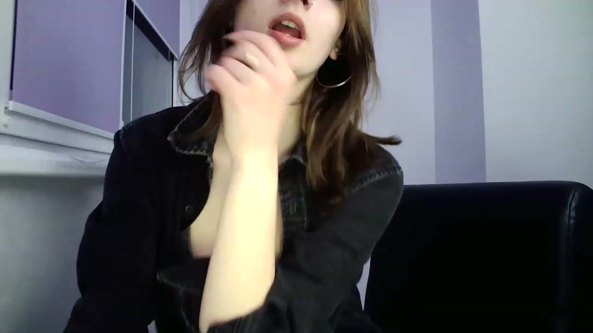 Gallery image thumbnail from MaryCoup's myfreecams stream on, 11/20/2022, 01:06 image 7 of 20