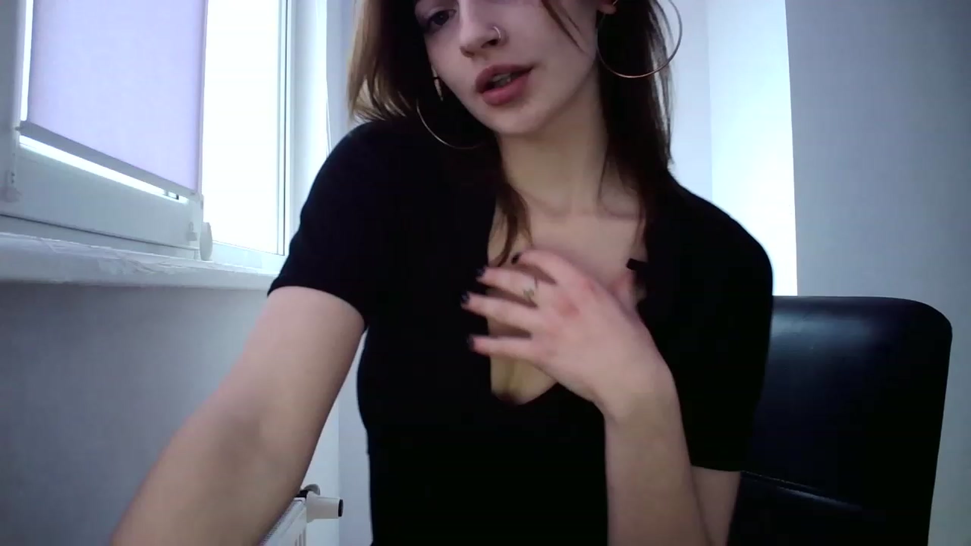 Gallery image thumbnail from MaryCoup's myfreecams stream on, 11/27/2022, 12:46 image 11 of 20