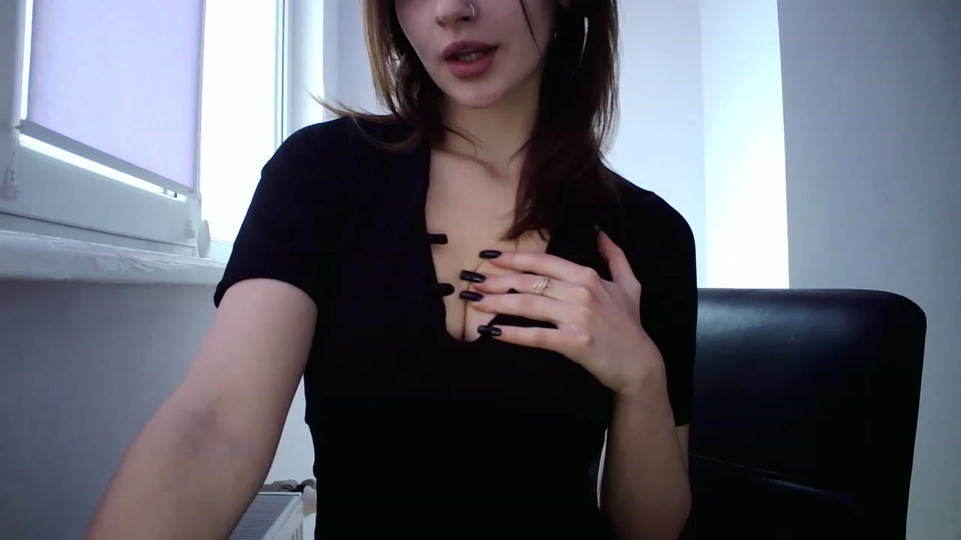 Gallery image thumbnail from MaryCoup's myfreecams stream on, 11/27/2022, 12:46 image 13 of 20
