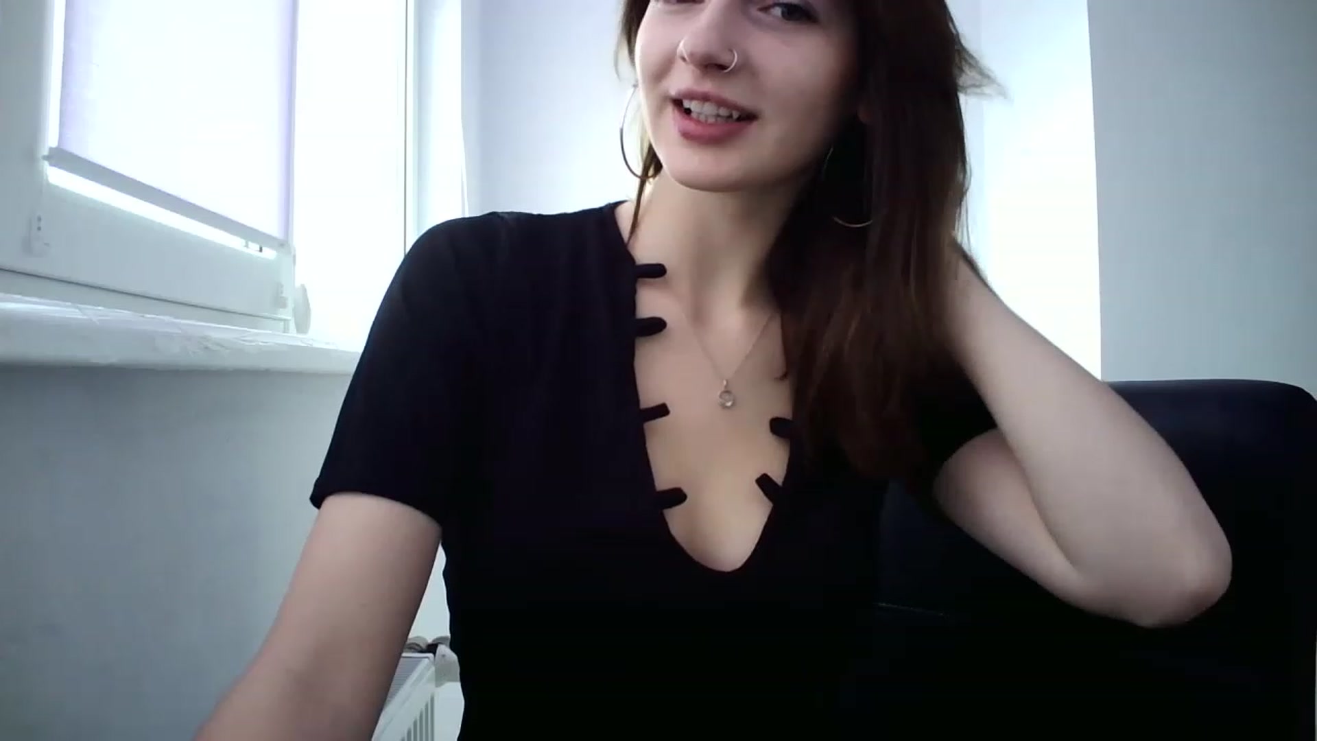 Gallery image thumbnail from MaryCoup's myfreecams stream on, 12/02/2022, 09:36 image 11 of 20