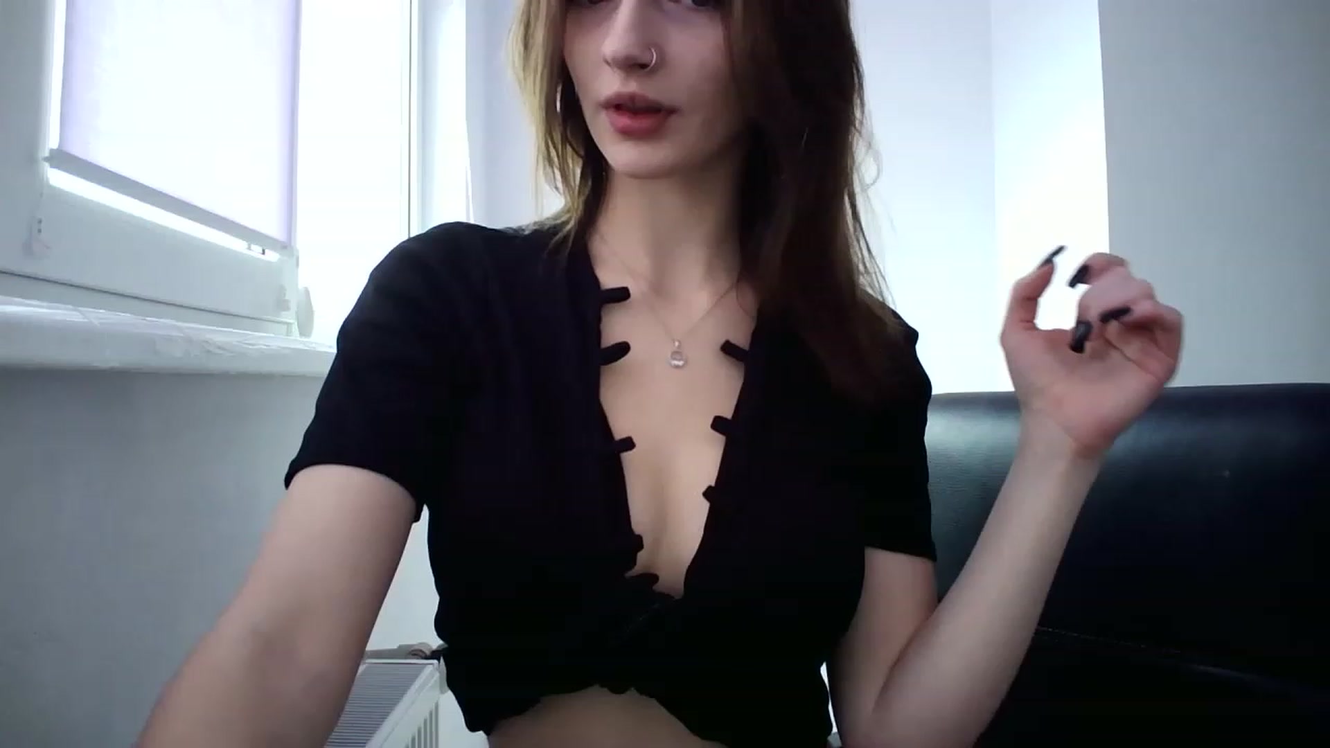Gallery image thumbnail from MaryCoup's myfreecams stream on, 12/02/2022, 09:36 image 16 of 20