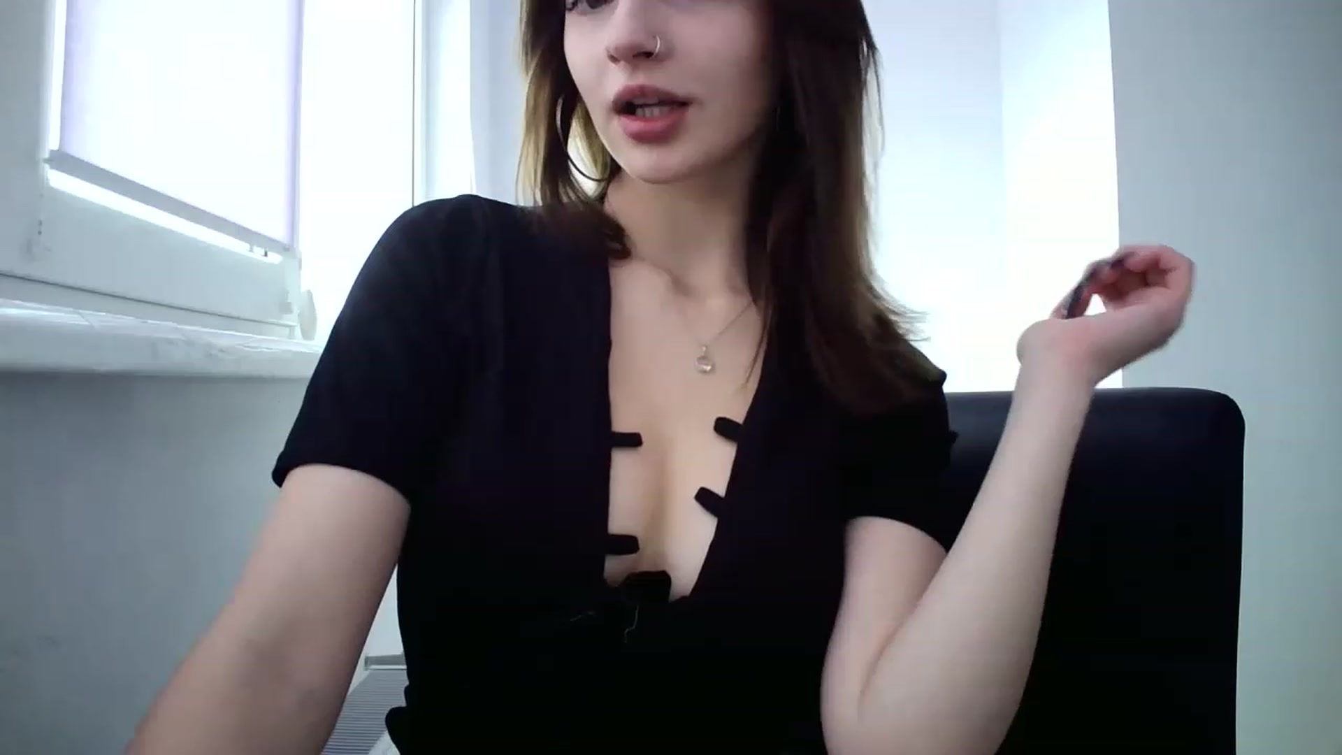 Gallery image thumbnail from MaryCoup's myfreecams stream on, 12/02/2022, 09:36 image 5 of 20