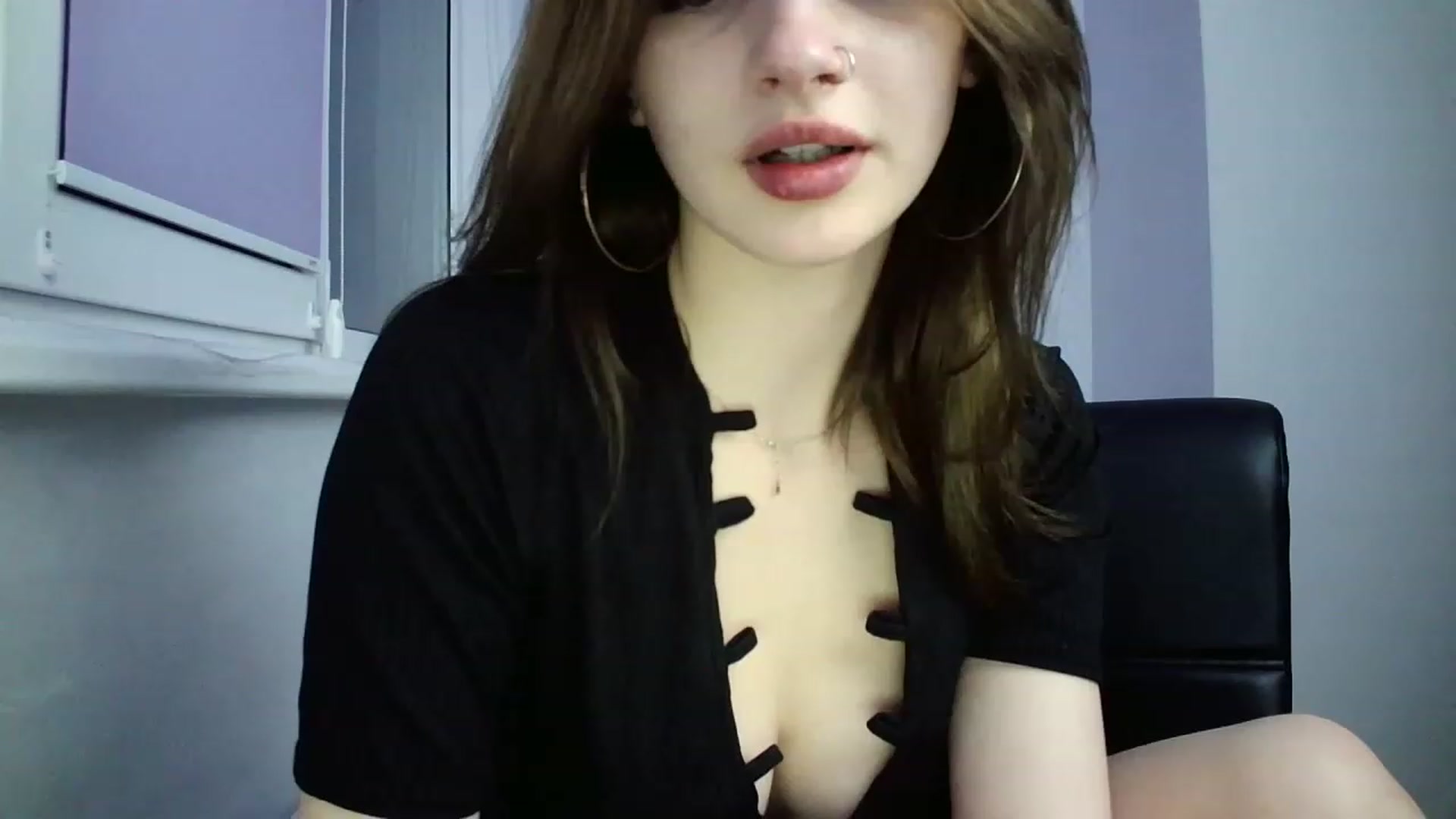 Gallery image thumbnail from MaryCoup's myfreecams stream on, 12/11/2022, 18:11 image 10 of 20