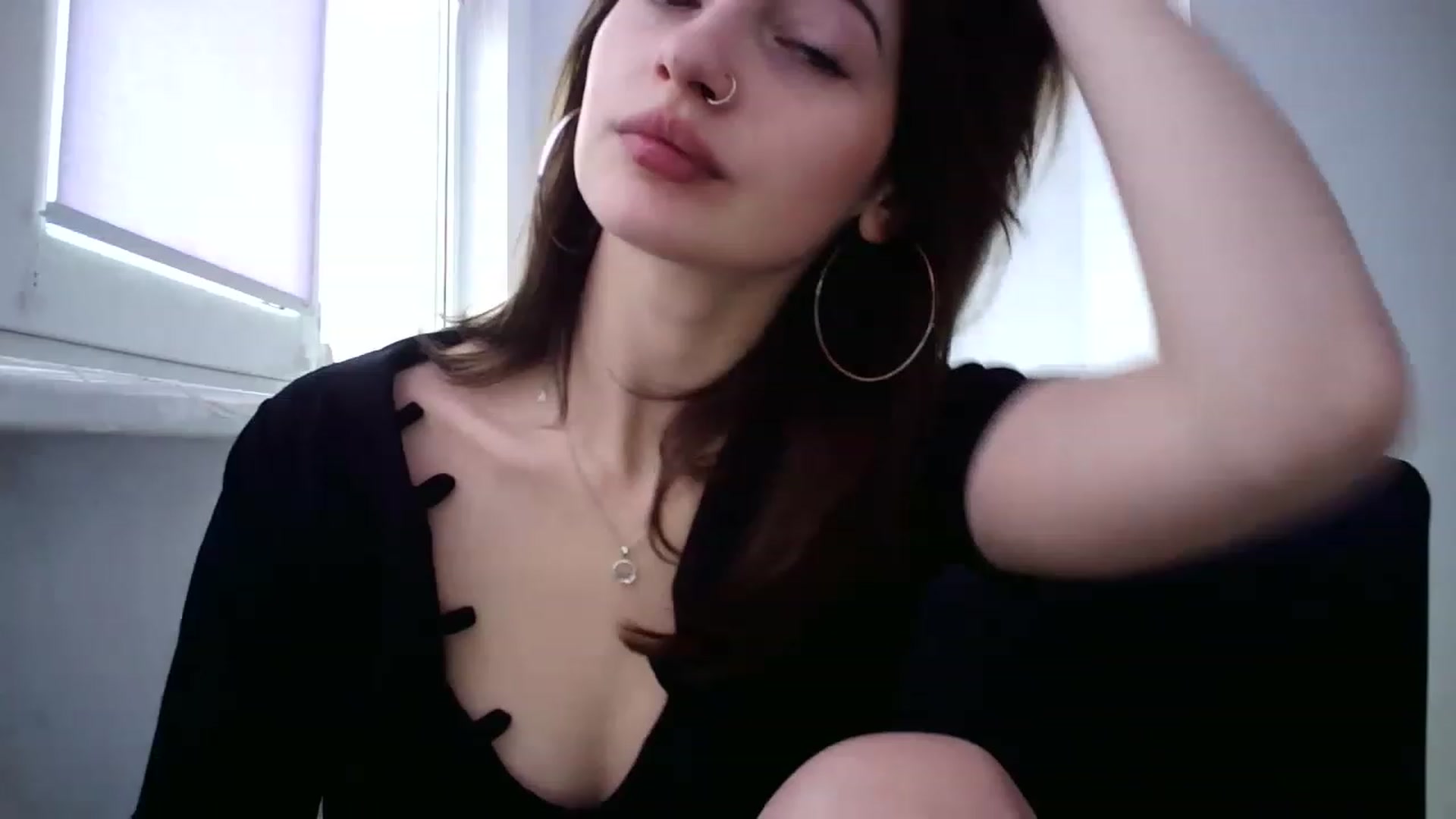 Gallery image thumbnail from MaryCoup's myfreecams stream on, 12/15/2022, 11:40 image 8 of 20