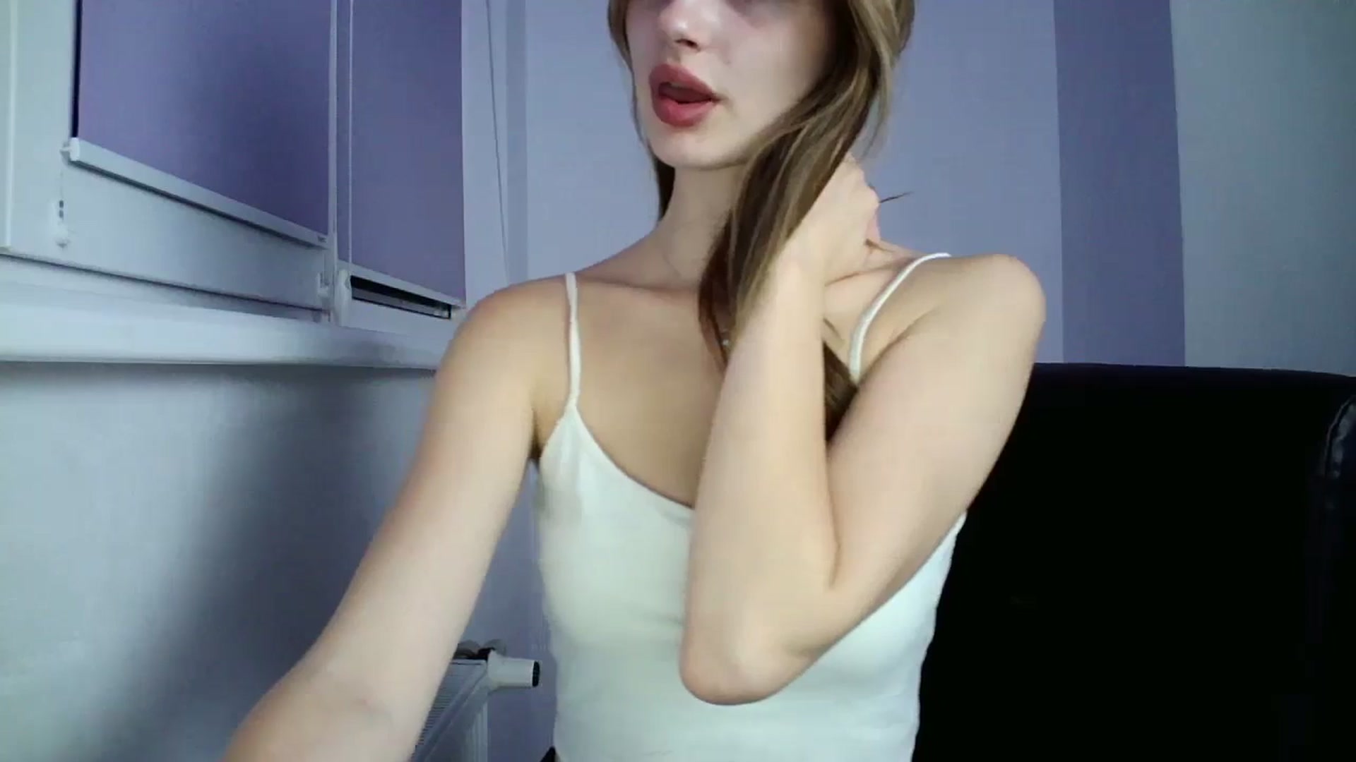 Gallery image thumbnail from MaryCoup's myfreecams stream on, 09/23/2023, 17:18 image 2 of 20