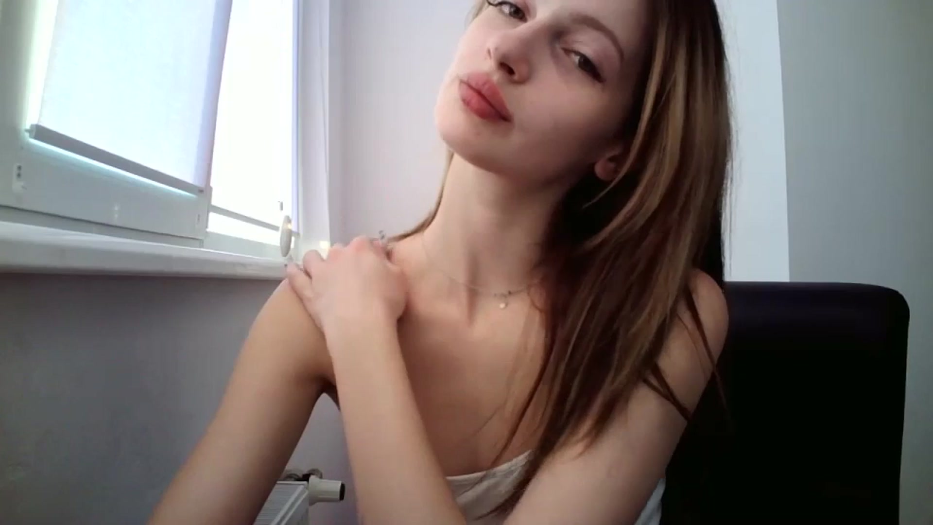 Gallery image thumbnail from MaryCoup's myfreecams stream on, 09/25/2023, 15:34 image 11 of 20