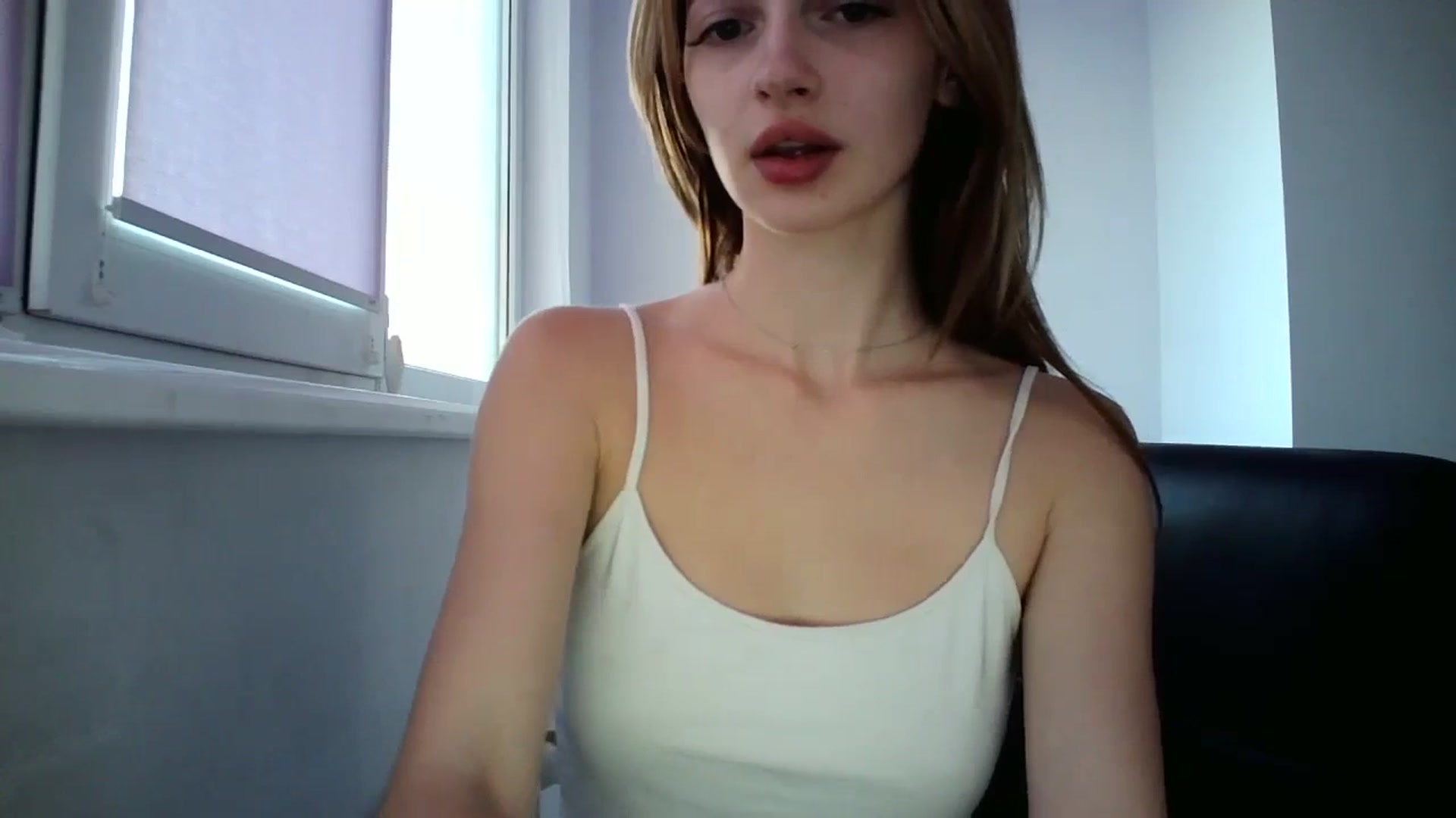 Gallery image thumbnail from MaryCoup's myfreecams stream on, 09/27/2023, 15:50 image 14 of 20