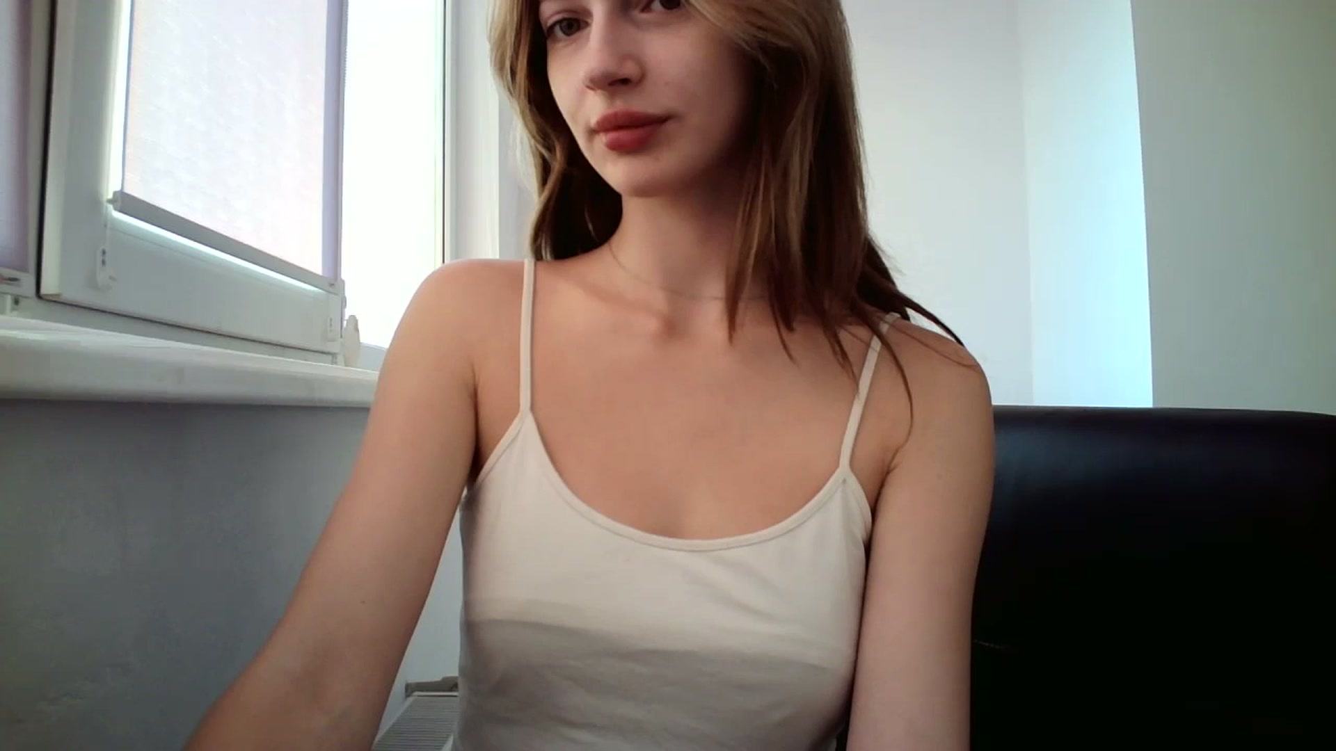 Gallery image thumbnail from MaryCoup's myfreecams stream on, 09/29/2023, 15:14 image 5 of 20