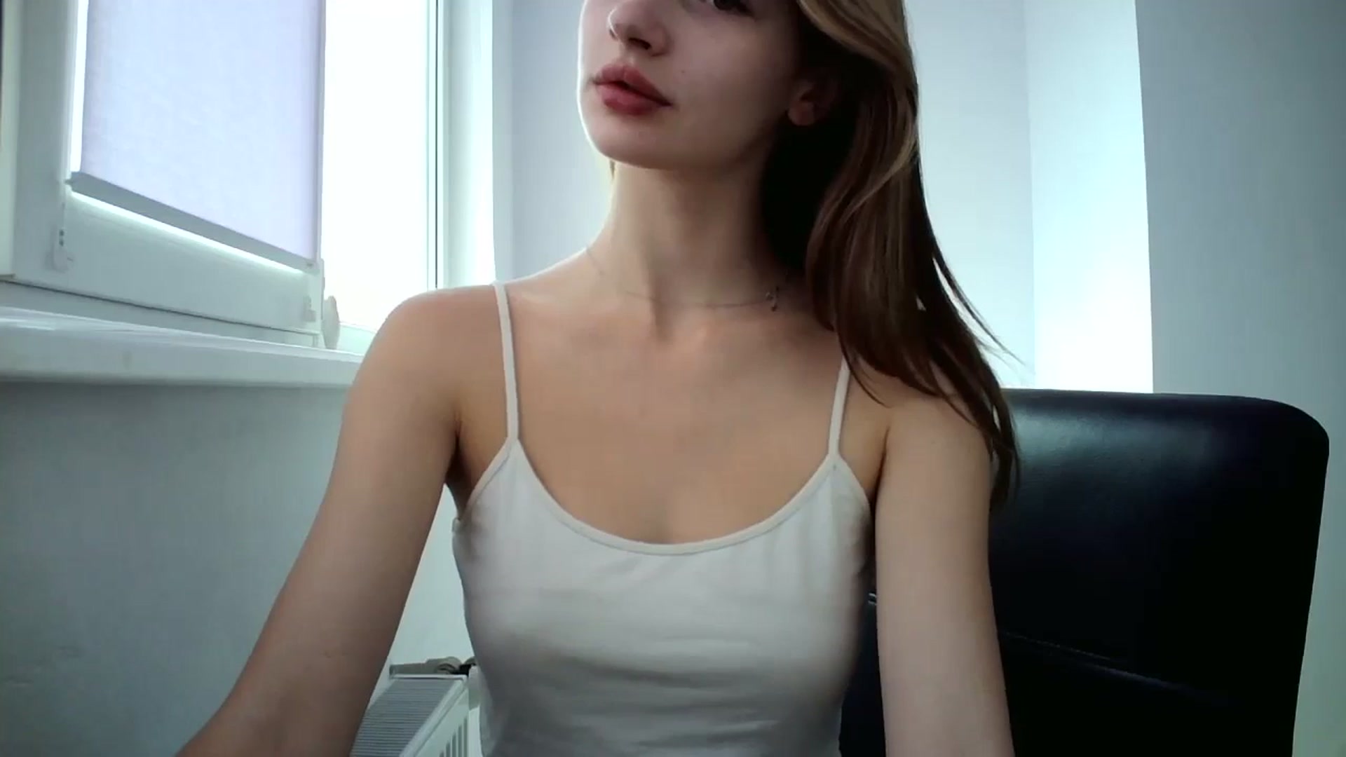 Gallery image thumbnail from MaryCoup's myfreecams stream on, 09/30/2023, 13:51 image 7 of 20