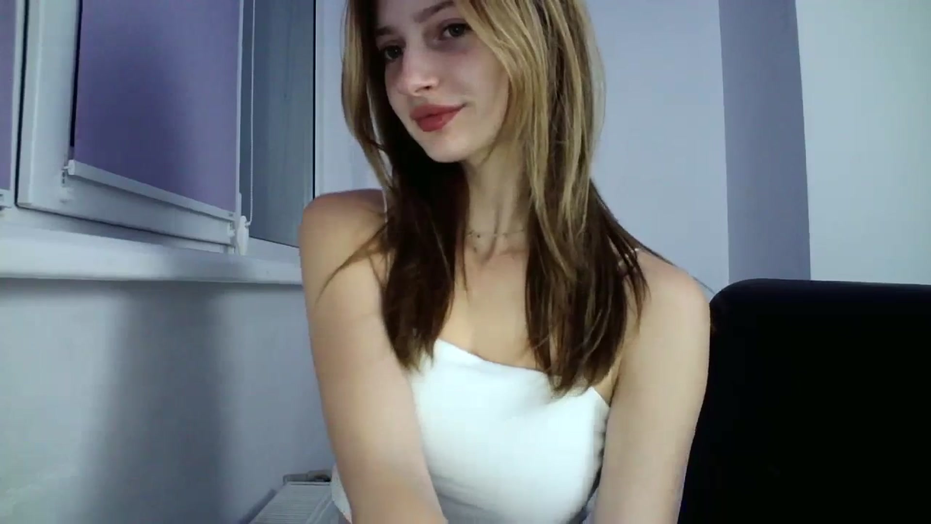 Gallery image thumbnail from MaryCoup's myfreecams stream on, 10/09/2023, 17:41 image 19 of 20