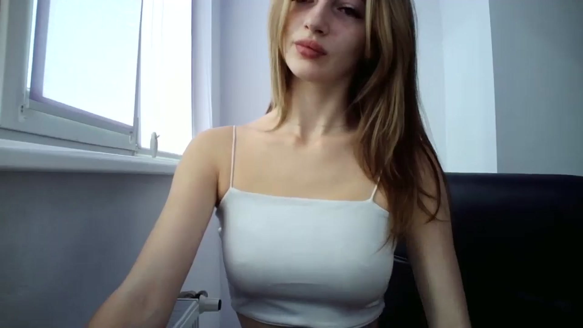 Gallery image thumbnail from MaryCoup's myfreecams stream on, 10/15/2023, 11:12 image 15 of 20
