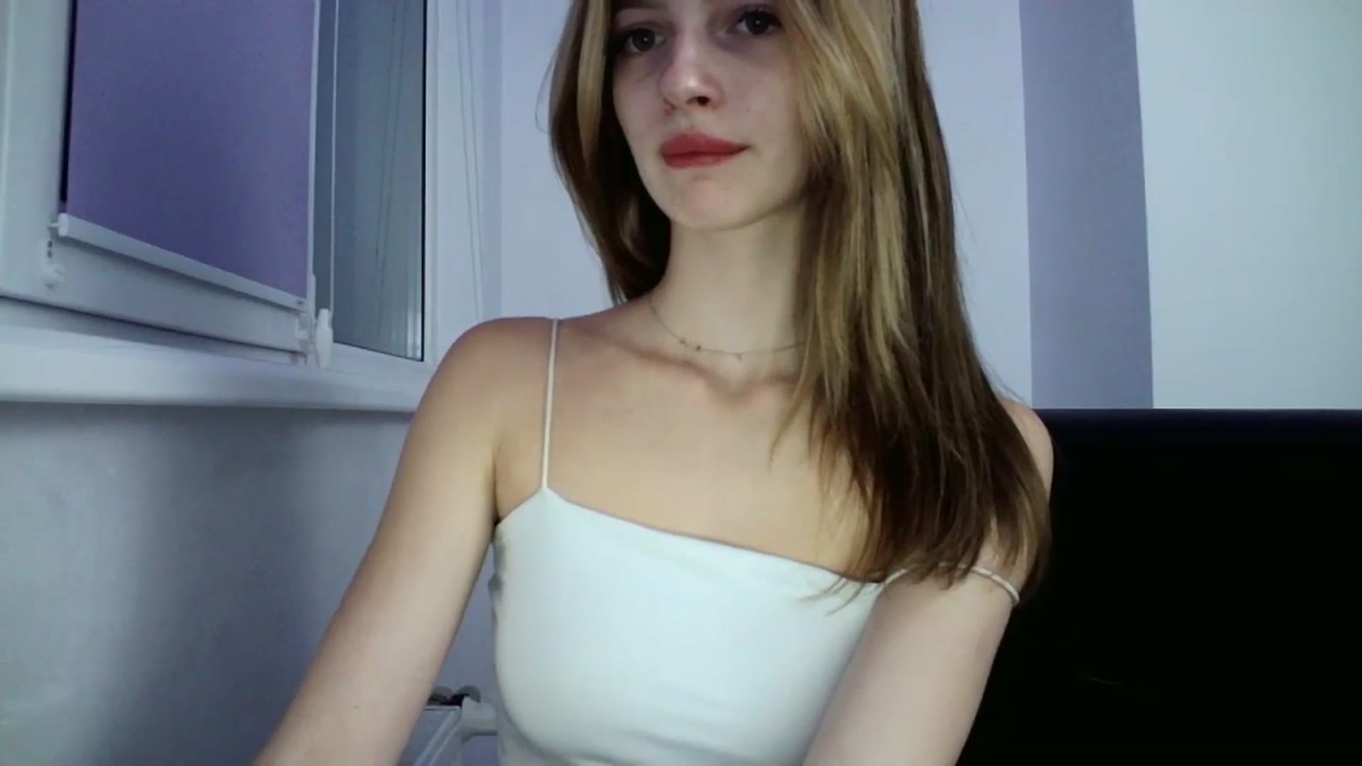 Gallery image thumbnail from MaryCoup's myfreecams stream on, 10/24/2023, 17:11 image 9 of 20