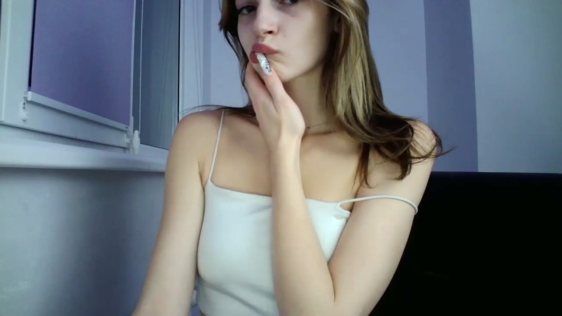 Gallery image thumbnail from MaryCoup's myfreecams stream on, 10/26/2023, 16:01 image 18 of 20