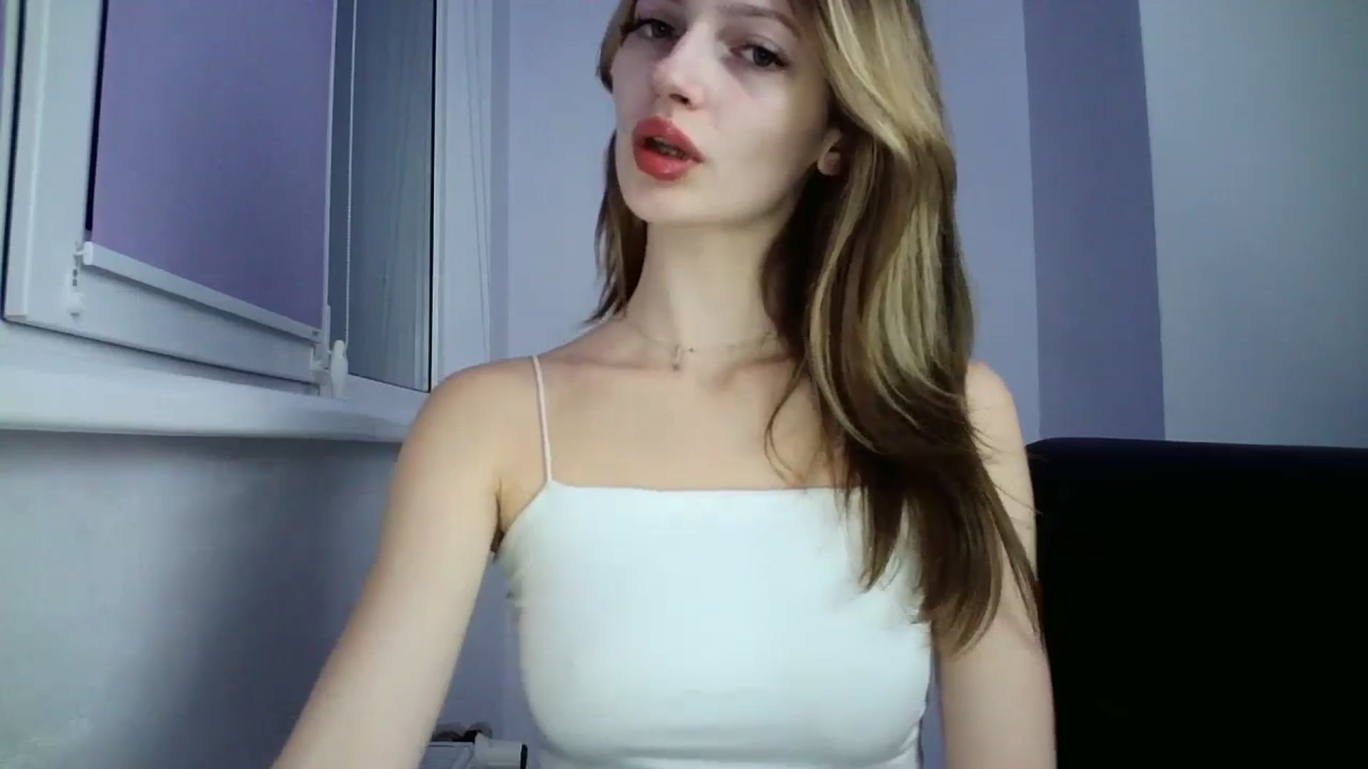 Gallery image thumbnail from MaryCoup's myfreecams stream on, 10/27/2023, 18:30 image 3 of 20