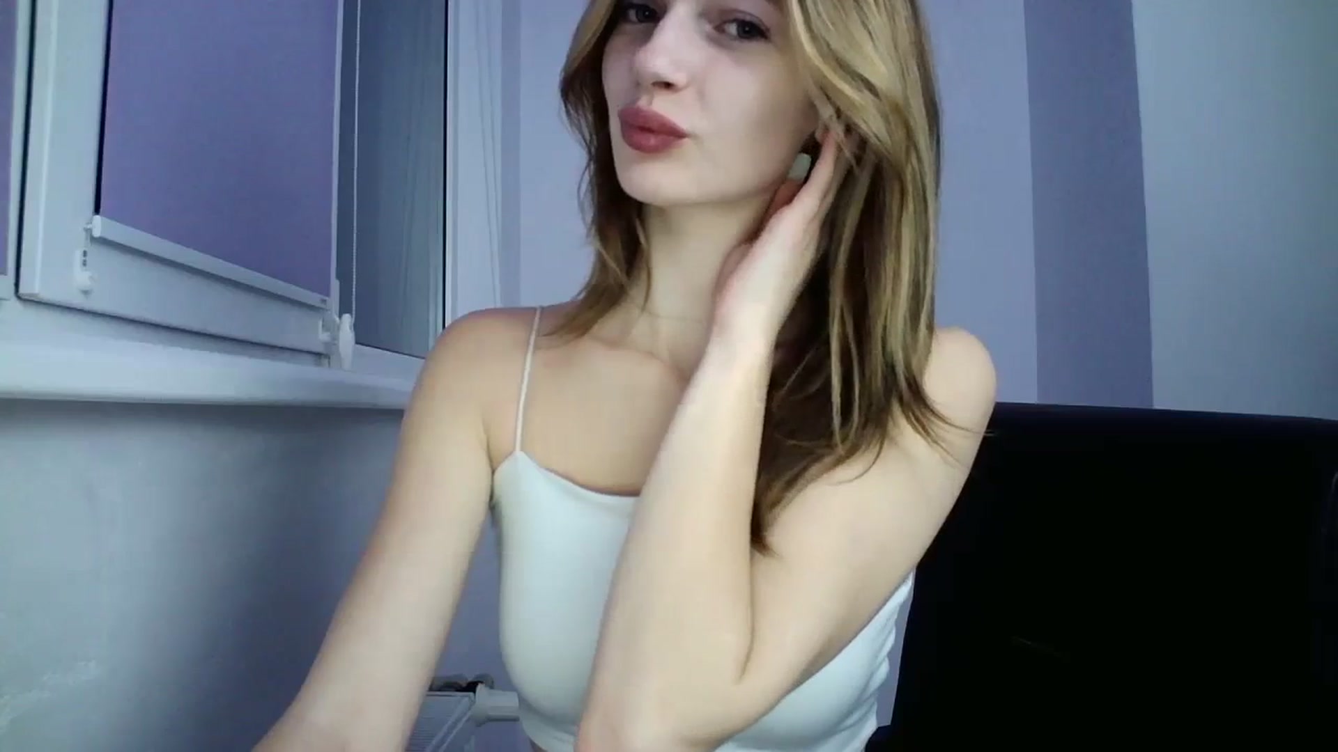 Gallery image thumbnail from MaryCoup's myfreecams stream on, 11/02/2023, 17:27 image 17 of 20