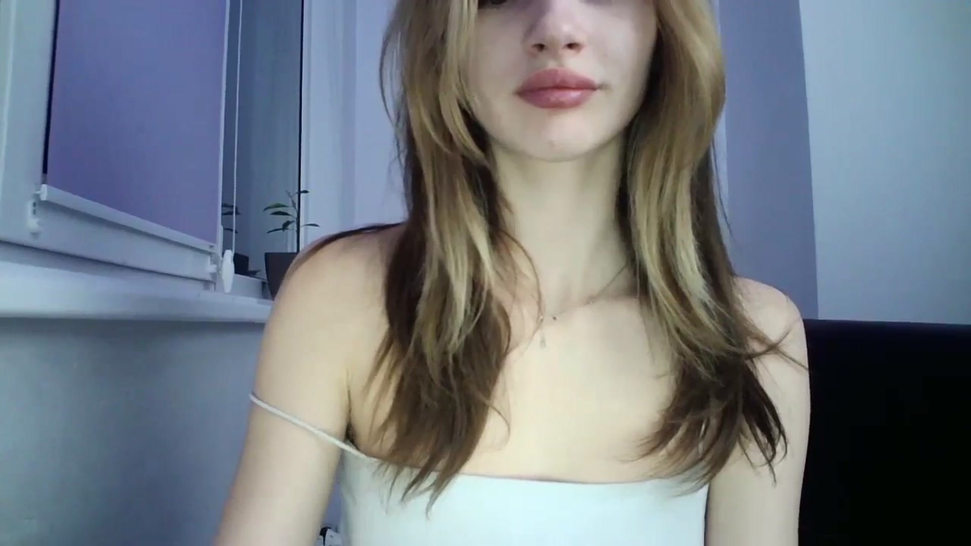 Gallery image thumbnail from MaryCoup's myfreecams stream on, 12/18/2023, 17:24 image 18 of 20
