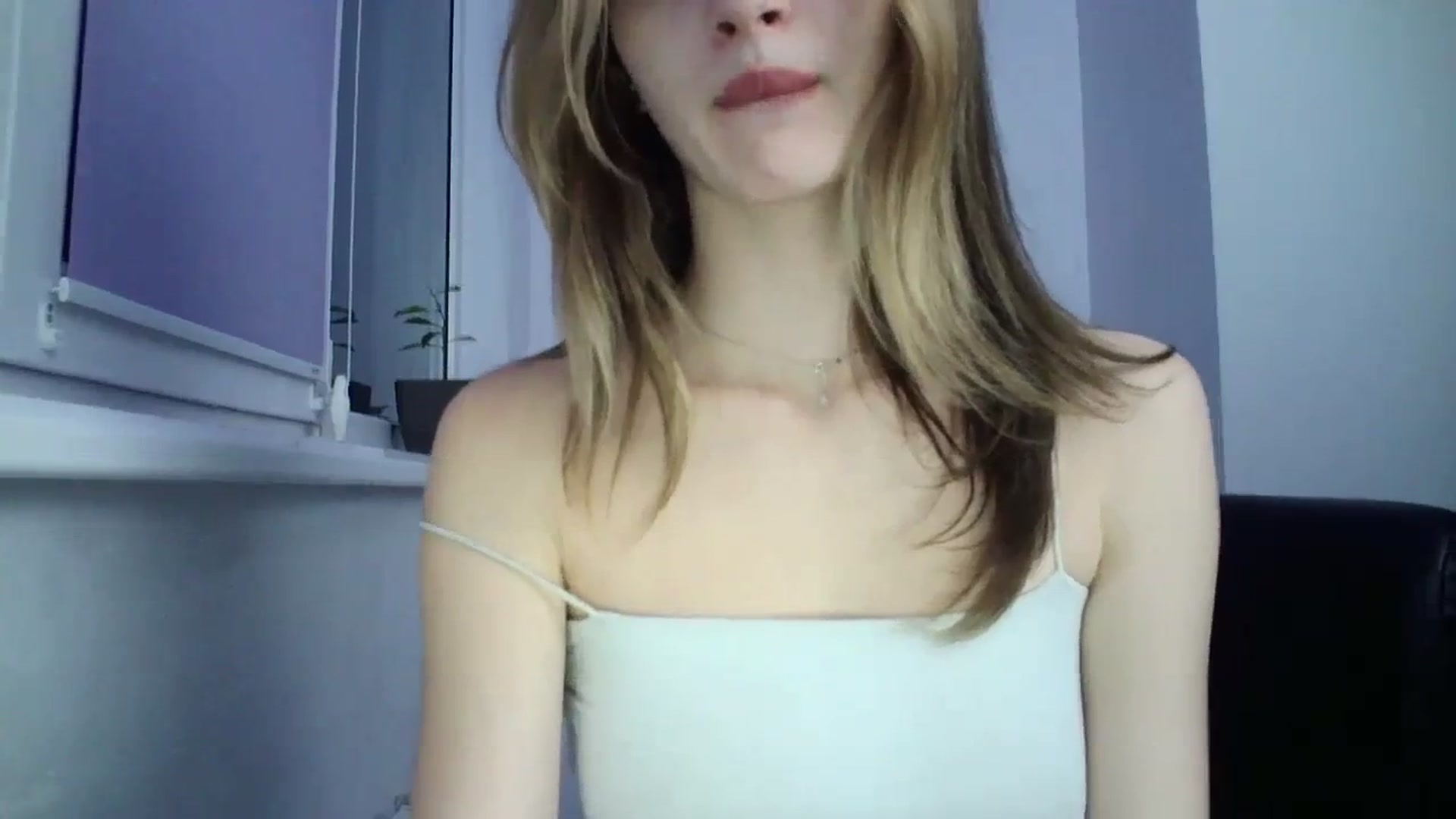 Gallery image thumbnail from MaryCoup's myfreecams stream on, 12/18/2023, 17:24 image 10 of 20