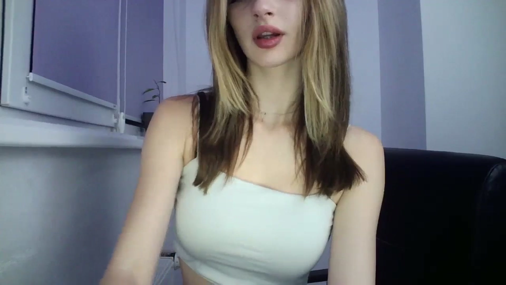 Gallery image thumbnail from MaryCoup's myfreecams stream on, 12/25/2023, 15:31 image 3 of 20