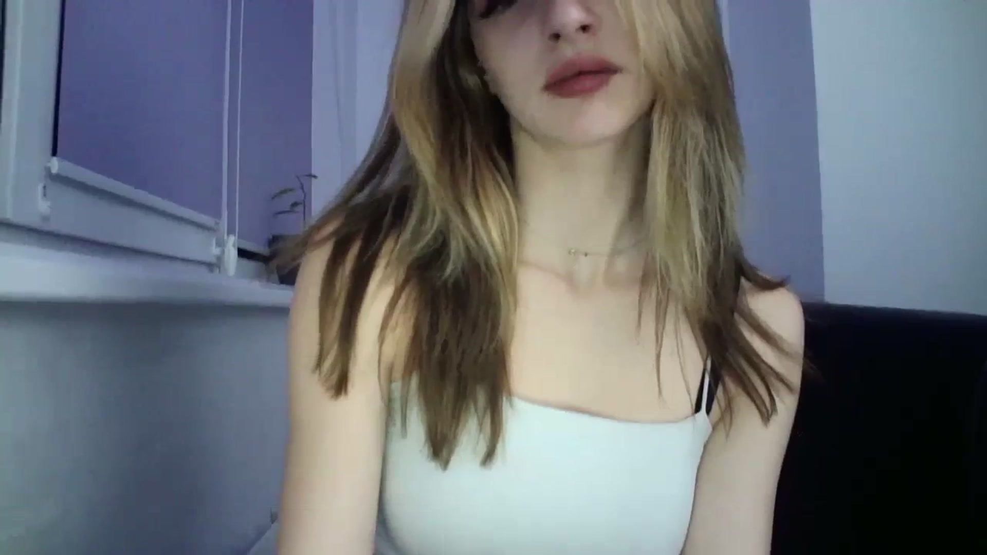 Gallery image thumbnail from MaryCoup's myfreecams stream on, 12/25/2023, 16:50 image 12 of 20