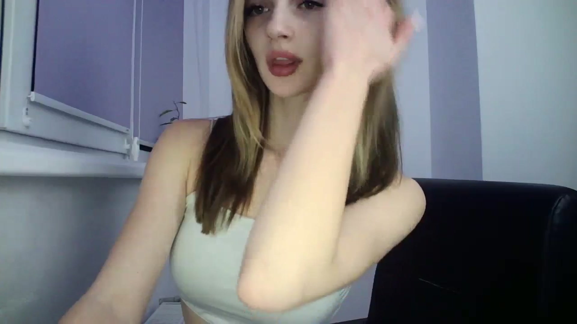 Gallery image thumbnail from MaryCoup's myfreecams stream on, 12/25/2023, 16:50 image 4 of 20