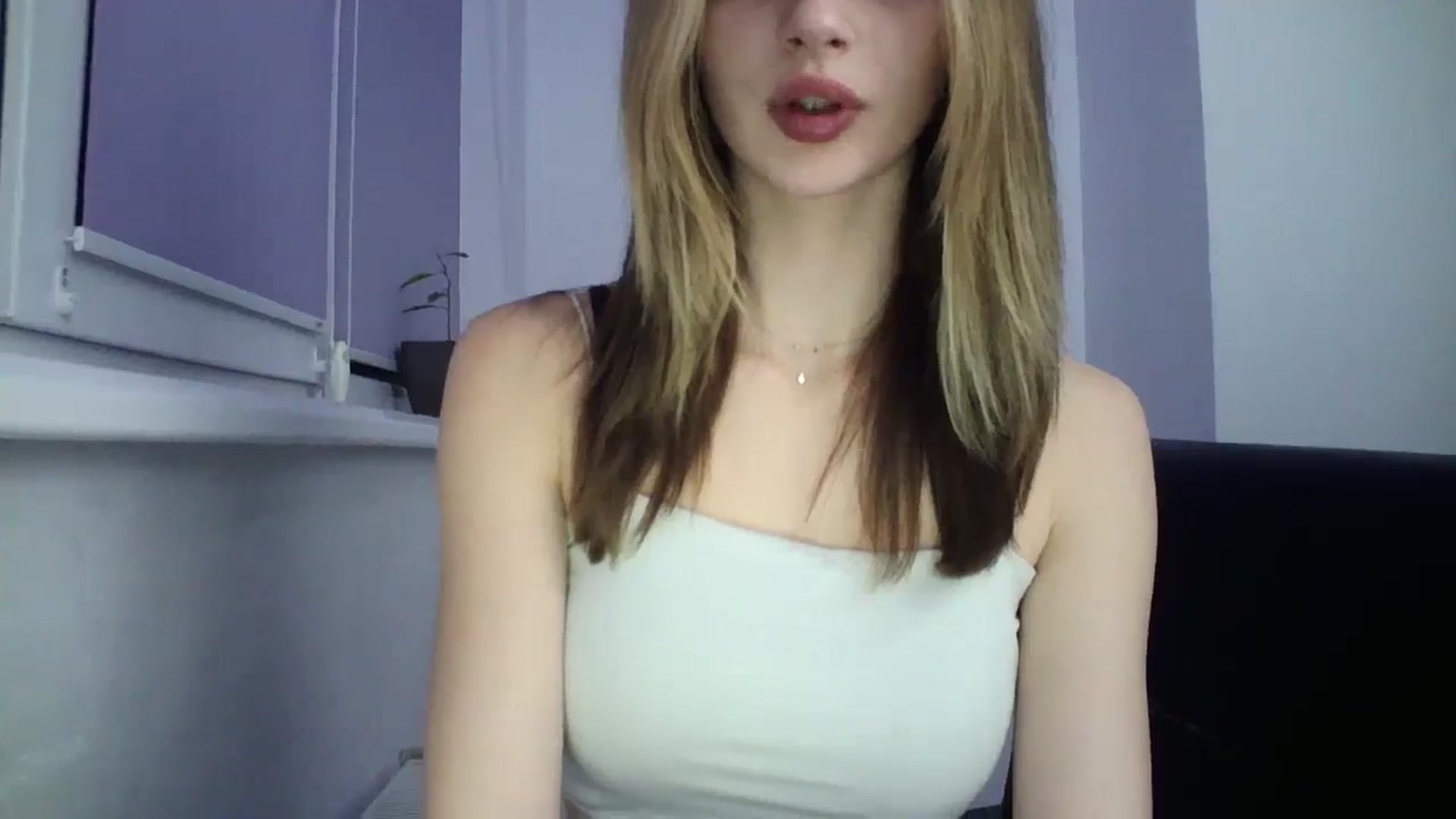 Gallery image thumbnail from MaryCoup's myfreecams stream on, 12/25/2023, 16:50 image 6 of 20