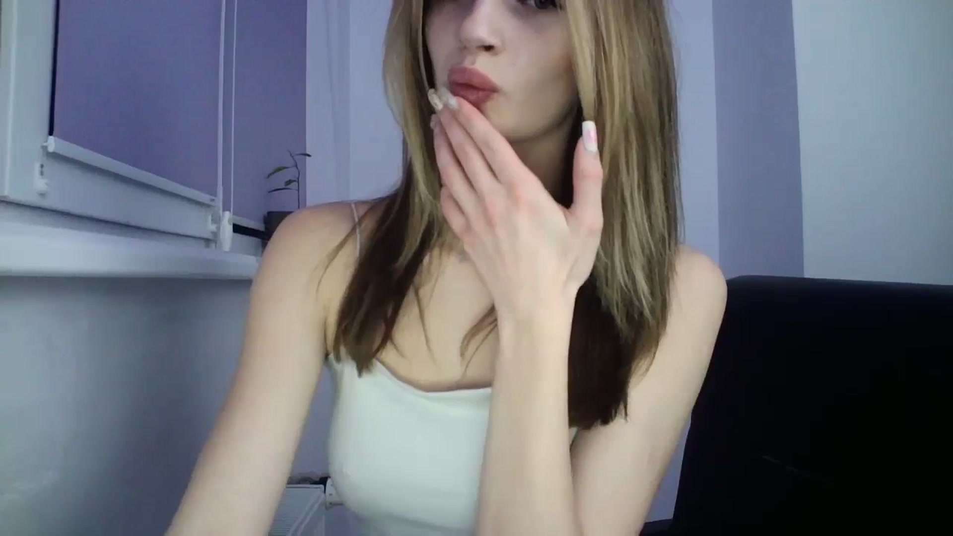 Gallery image thumbnail from MaryCoup's myfreecams stream on, 12/25/2023, 17:48 image 6 of 20