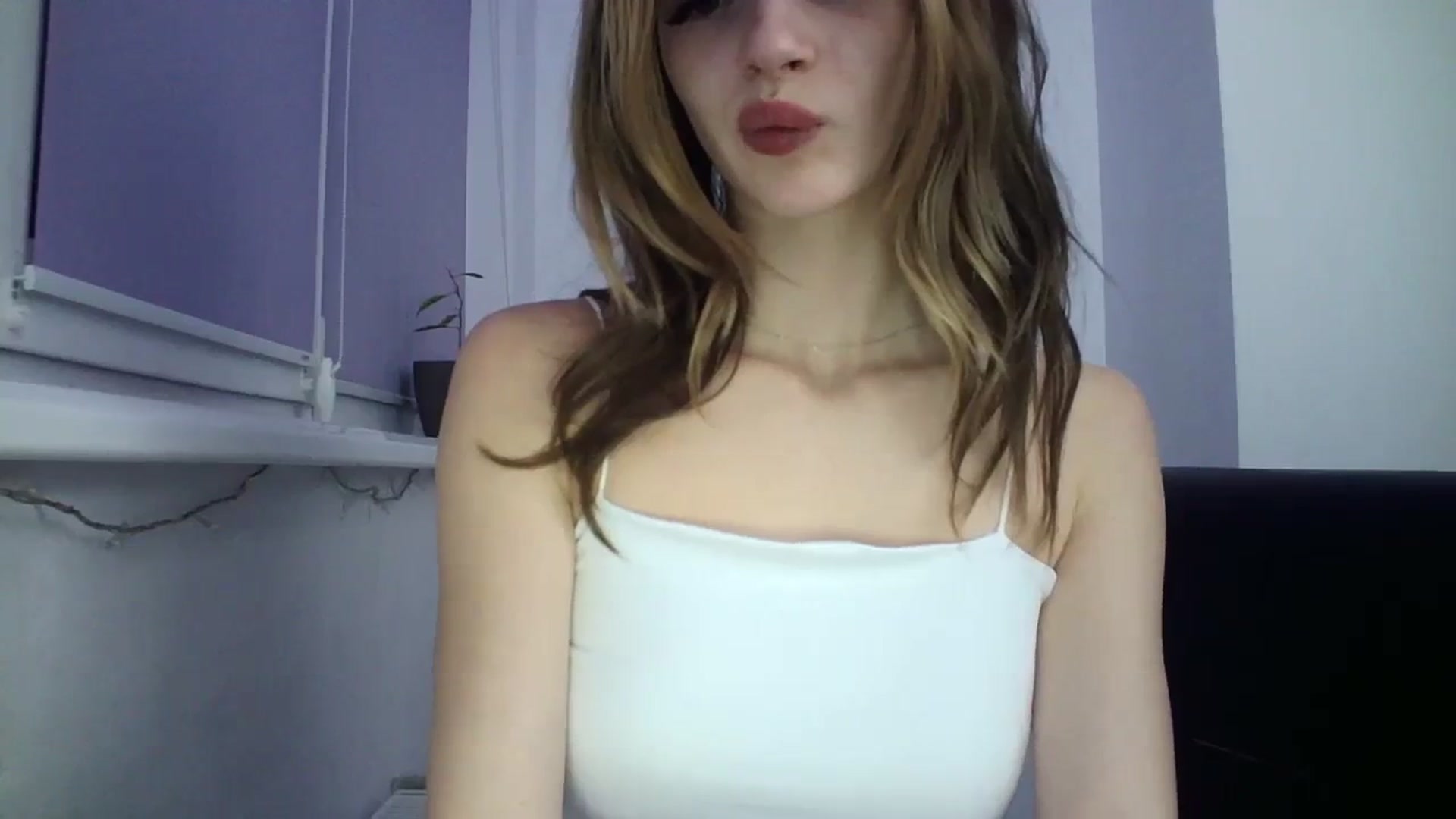 Gallery image thumbnail from MaryCoup's myfreecams stream on, 12/28/2023, 16:10 image 11 of 20