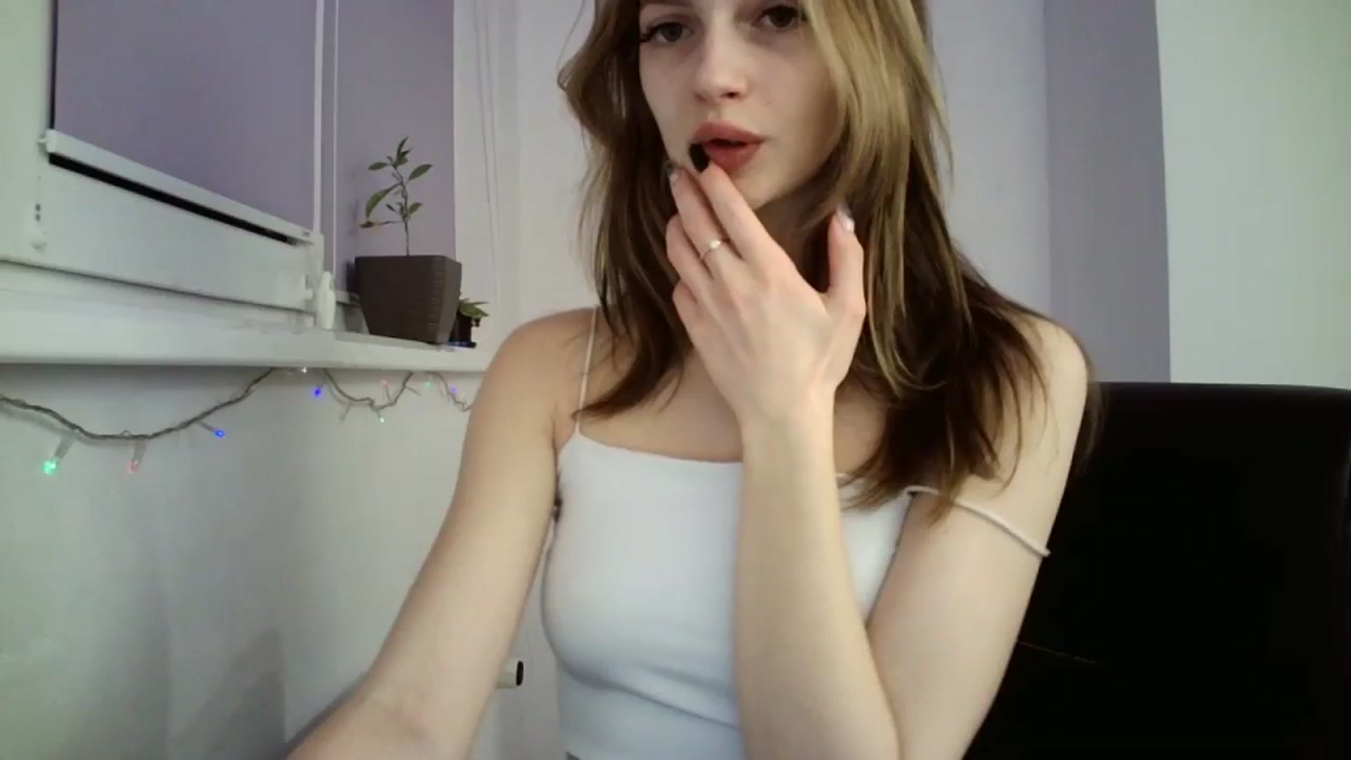 Gallery image thumbnail from MaryCoup's myfreecams stream on, 02/03/2024, 16:48 image 1 of 20