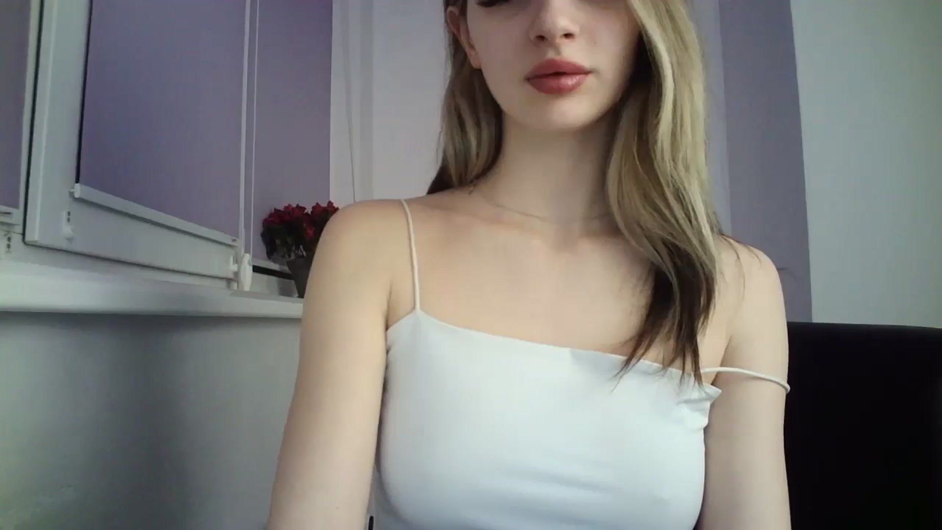 Gallery image thumbnail from MaryCoup's myfreecams stream on, 03/19/2024, 17:38 image 13 of 20