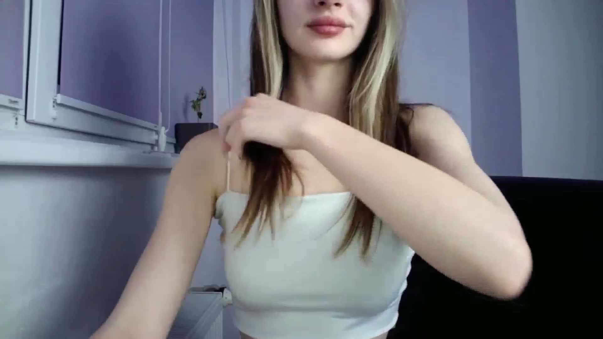 Gallery image thumbnail from MaryCoup's myfreecams stream on, 05/16/2024, 20:20 image 14 of 20